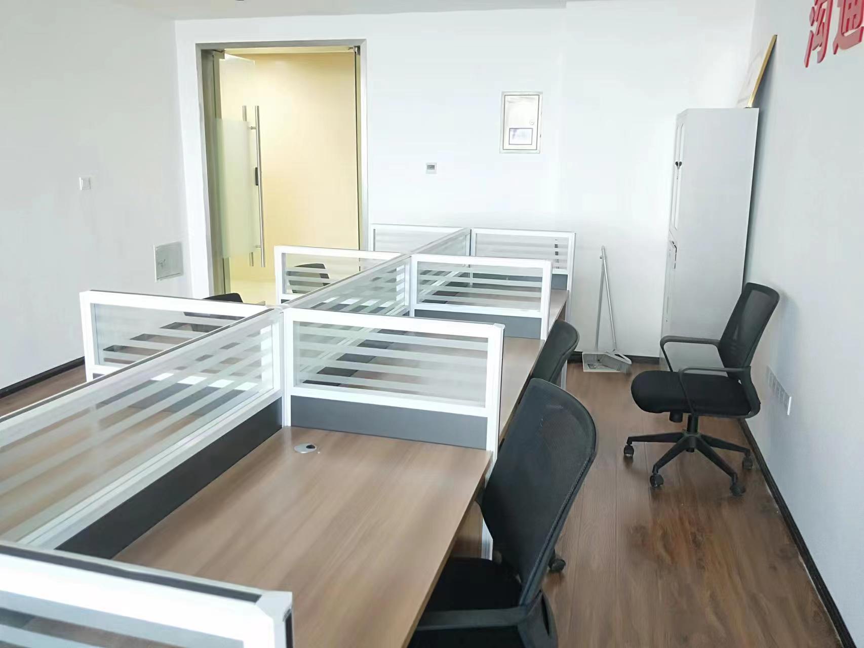 金融101大厦(会展城101大厦) 1室1厅1卫 3500.00元/月 金融101大厦(会展城101大厦) 1室1厅1卫 3500.00元/月室内图