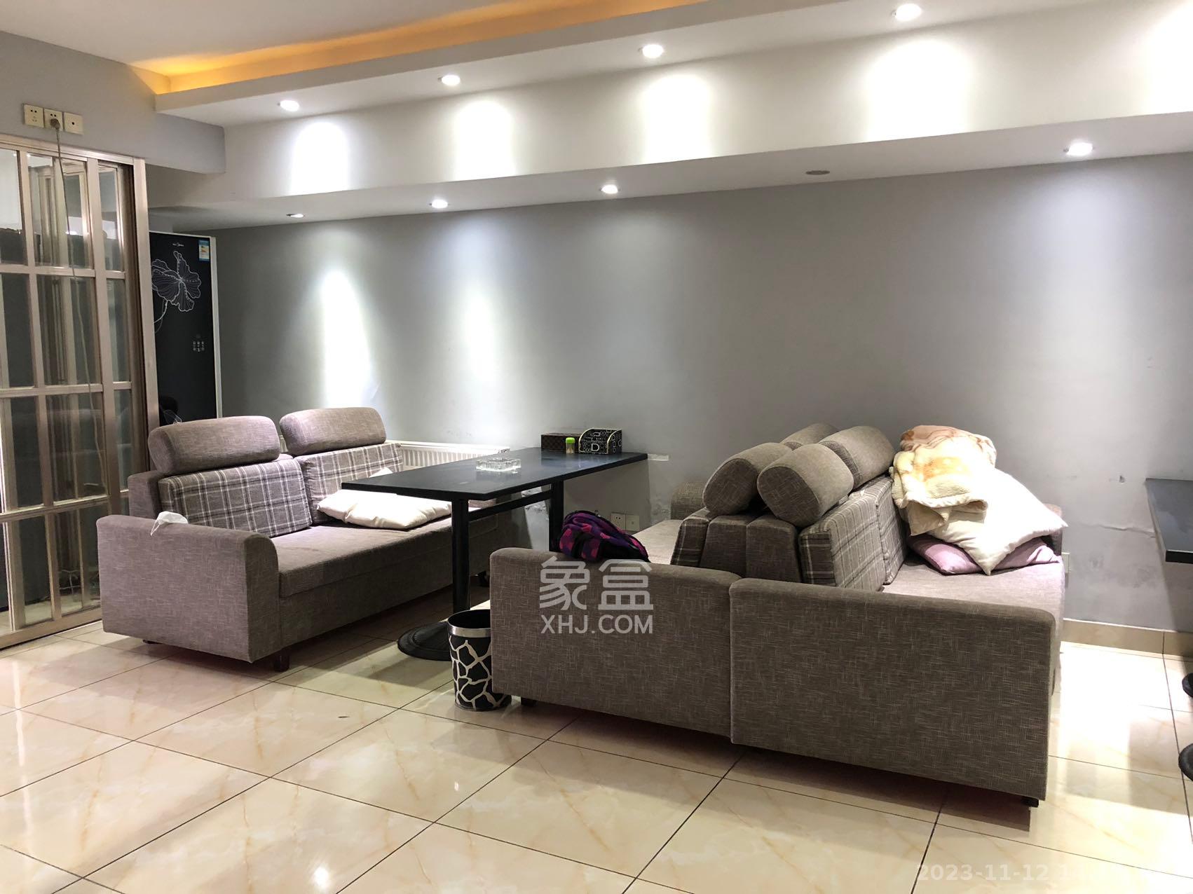 金色loft（鑫秋大厦）  3室1厅1卫   3000.00元/月室内图