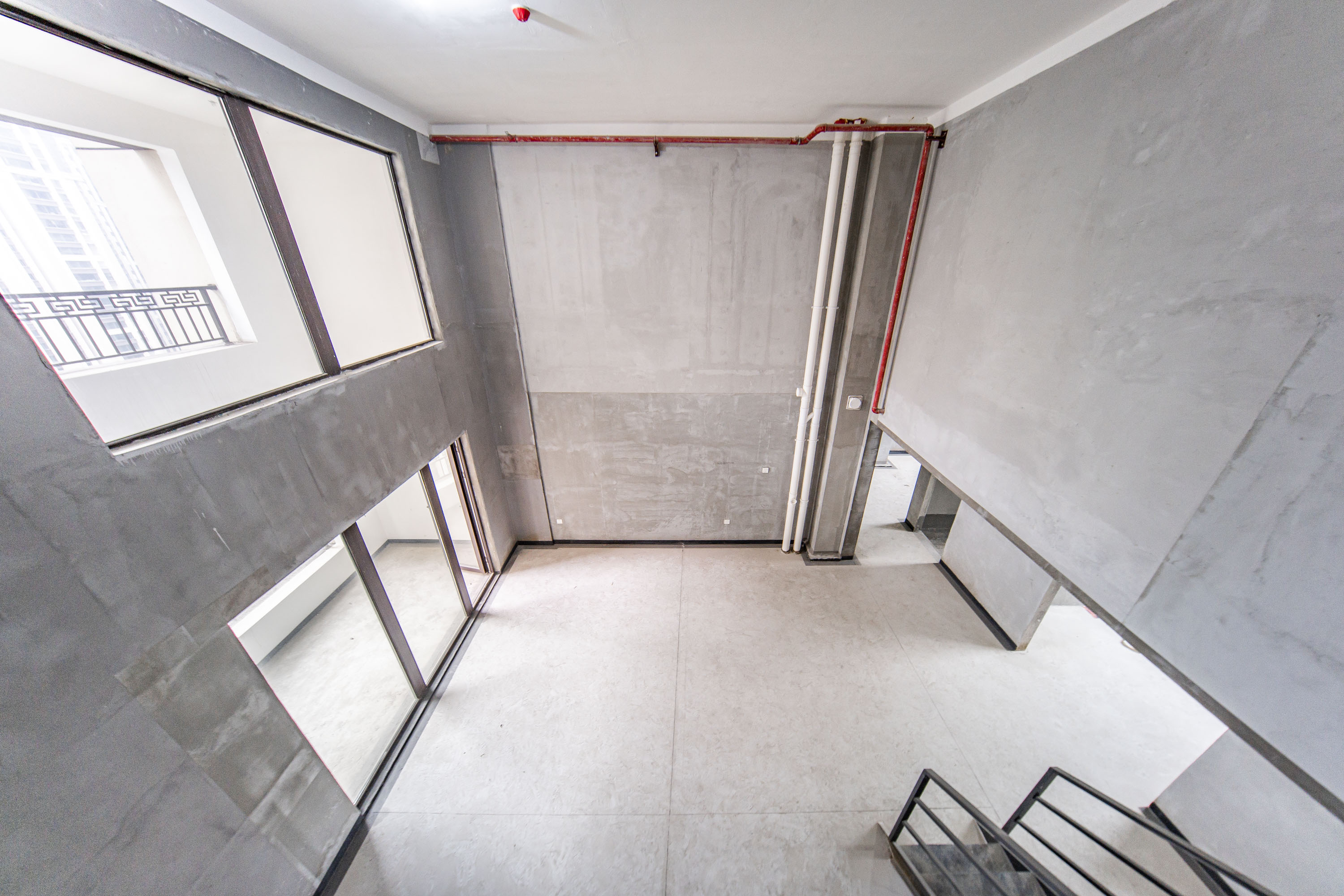 建发央著  5室2厅2卫    330.0万其他