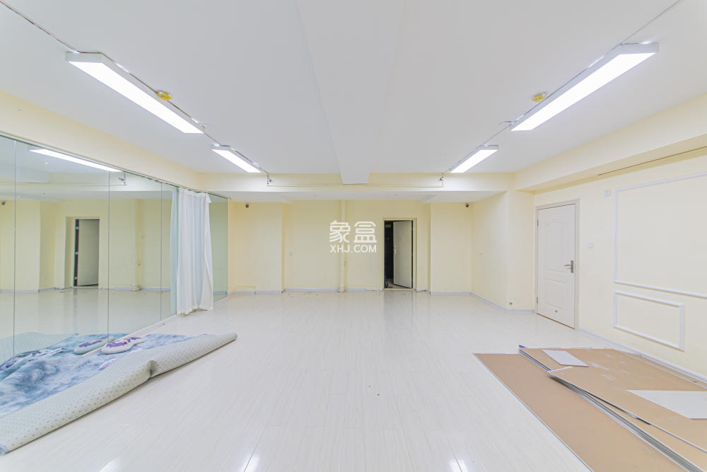 中建芙蓉工社  1室1厅1卫   26.00万