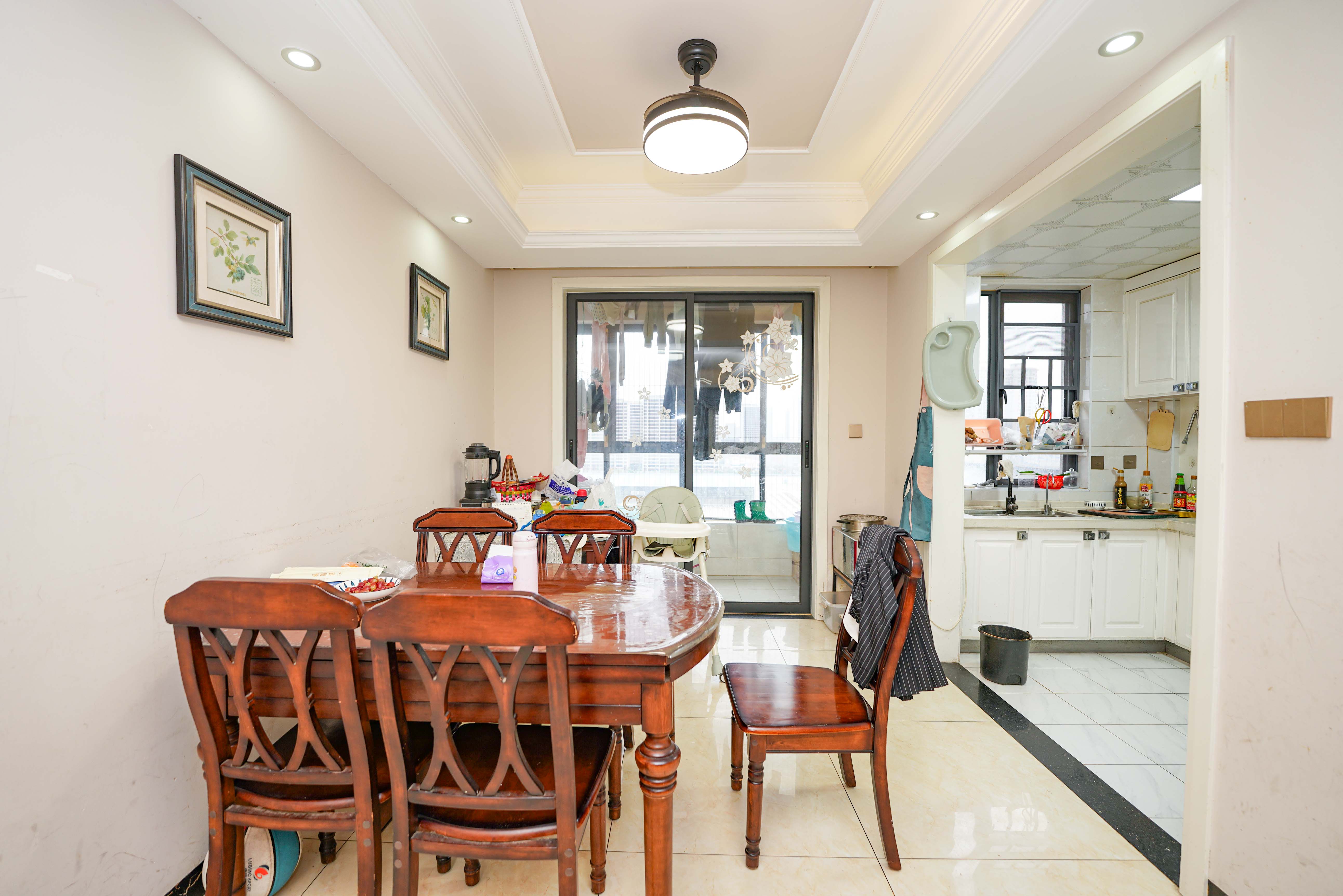 五矿万境蓝山  3室2厅1卫    120.0万客厅