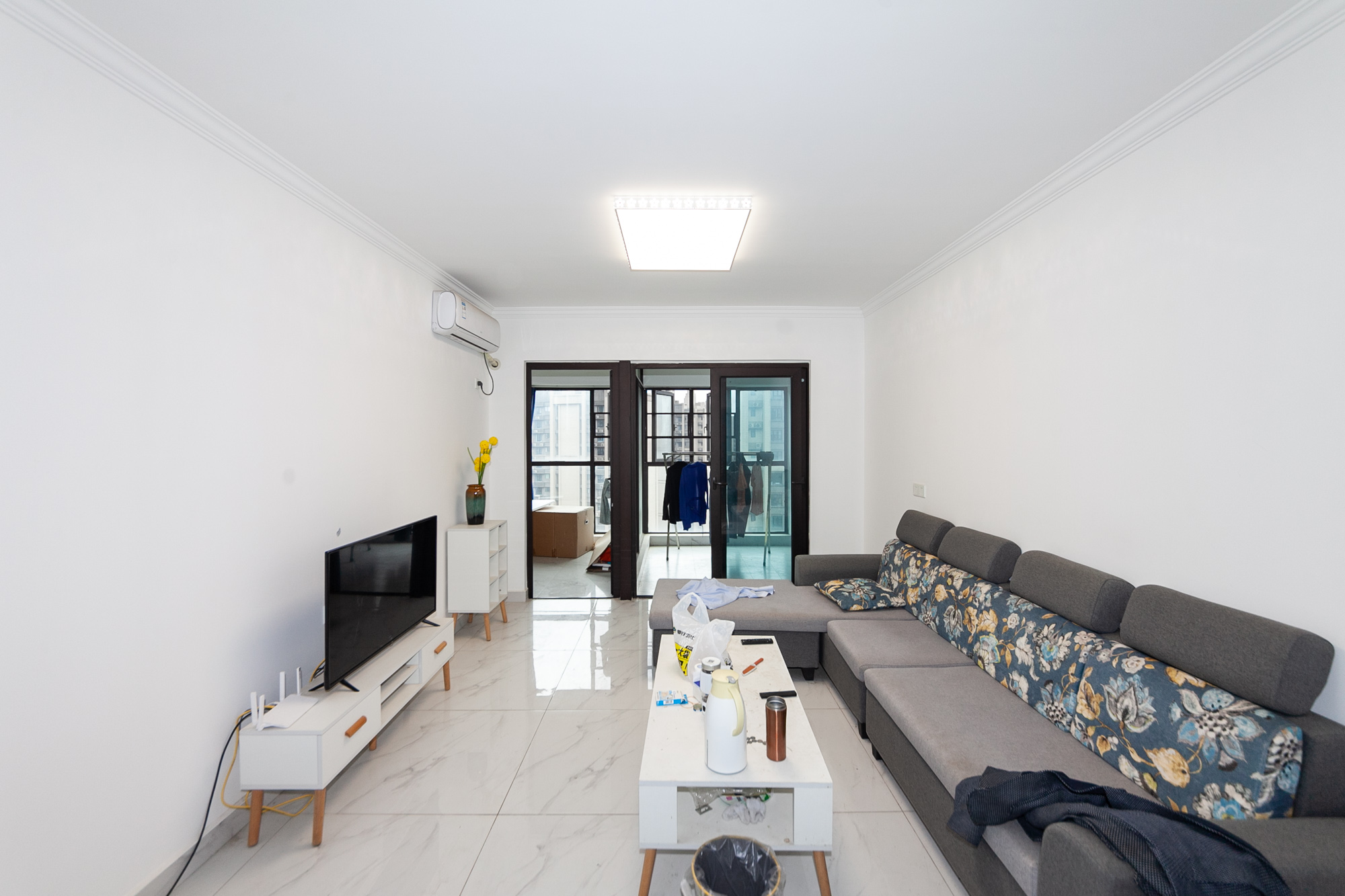 时代倾城三期 2室1厅1卫 65.0万 时代倾城三期 2室1厅1卫 65.0万客厅