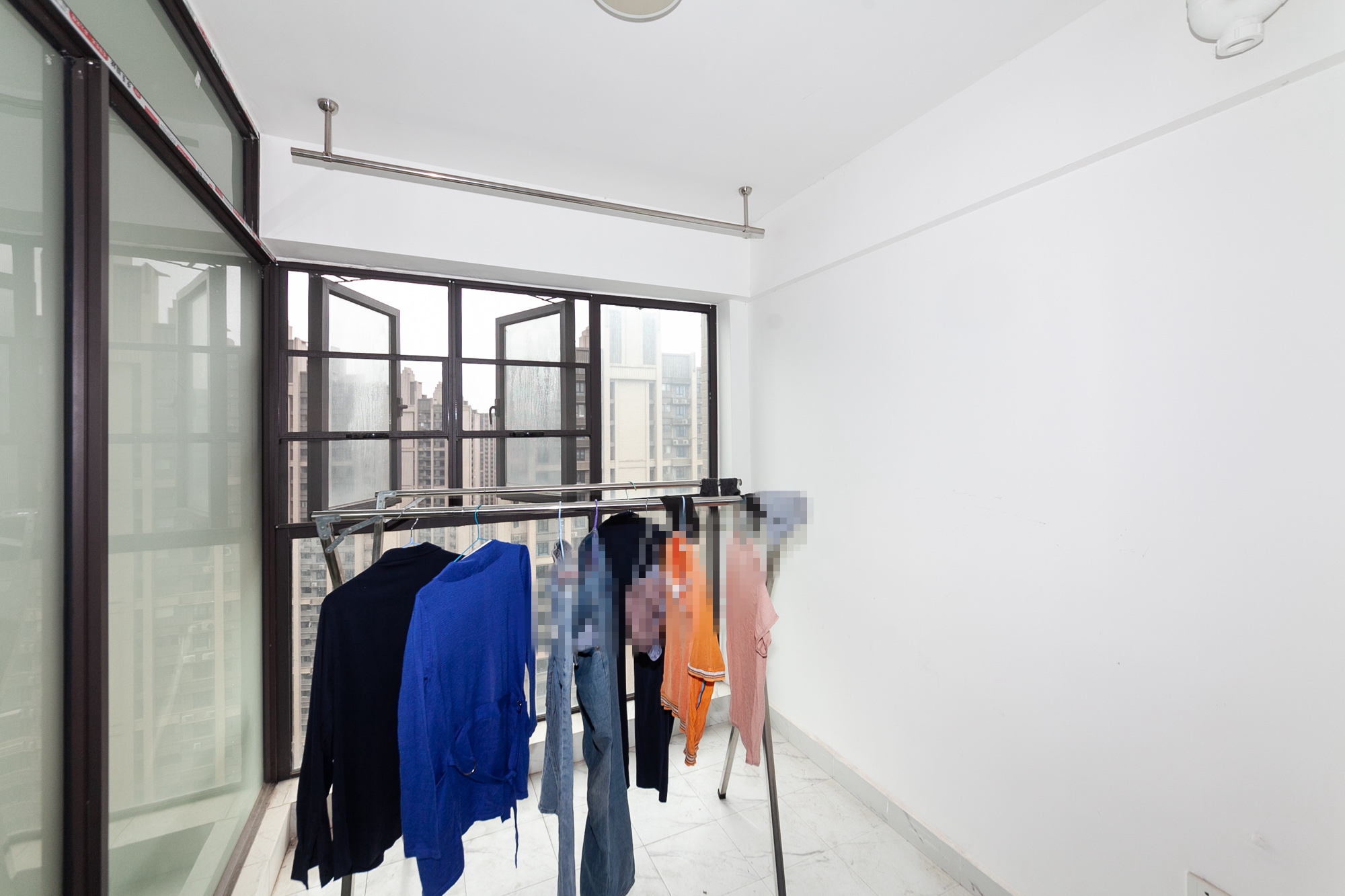 时代倾城三期 2室1厅1卫 65.0万 时代倾城三期 2室1厅1卫 65.0万阳台