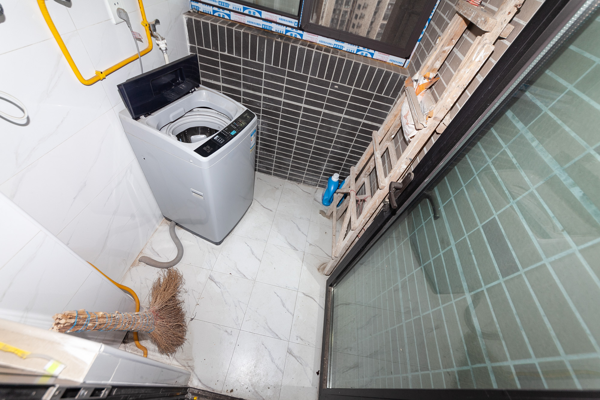 时代倾城三期 2室1厅1卫 65.0万 时代倾城三期 2室1厅1卫 65.0万阳台