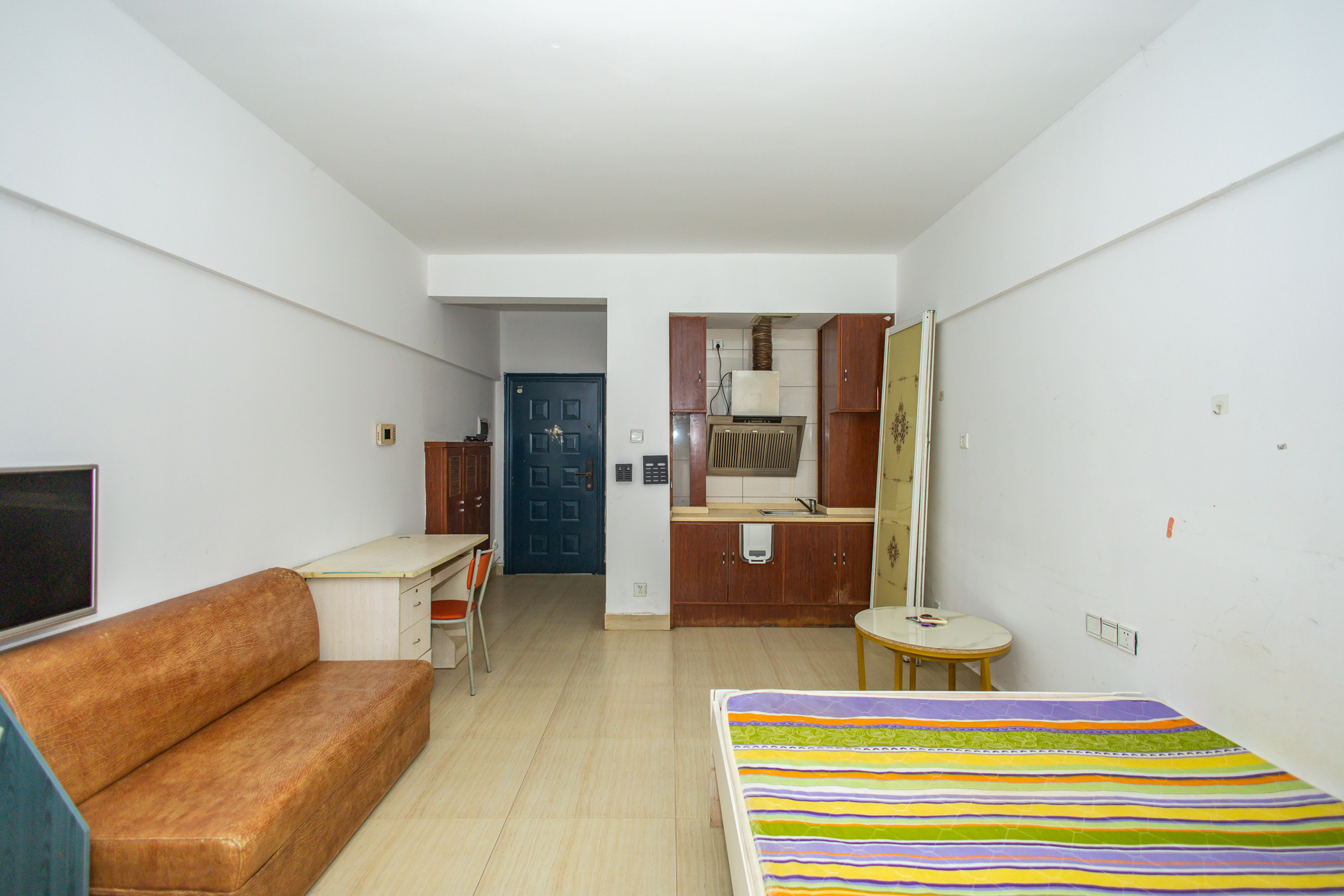 尚都花园城 1室1厅1卫 14.95万 尚都花园城 1室1厅1卫 14.95万客厅