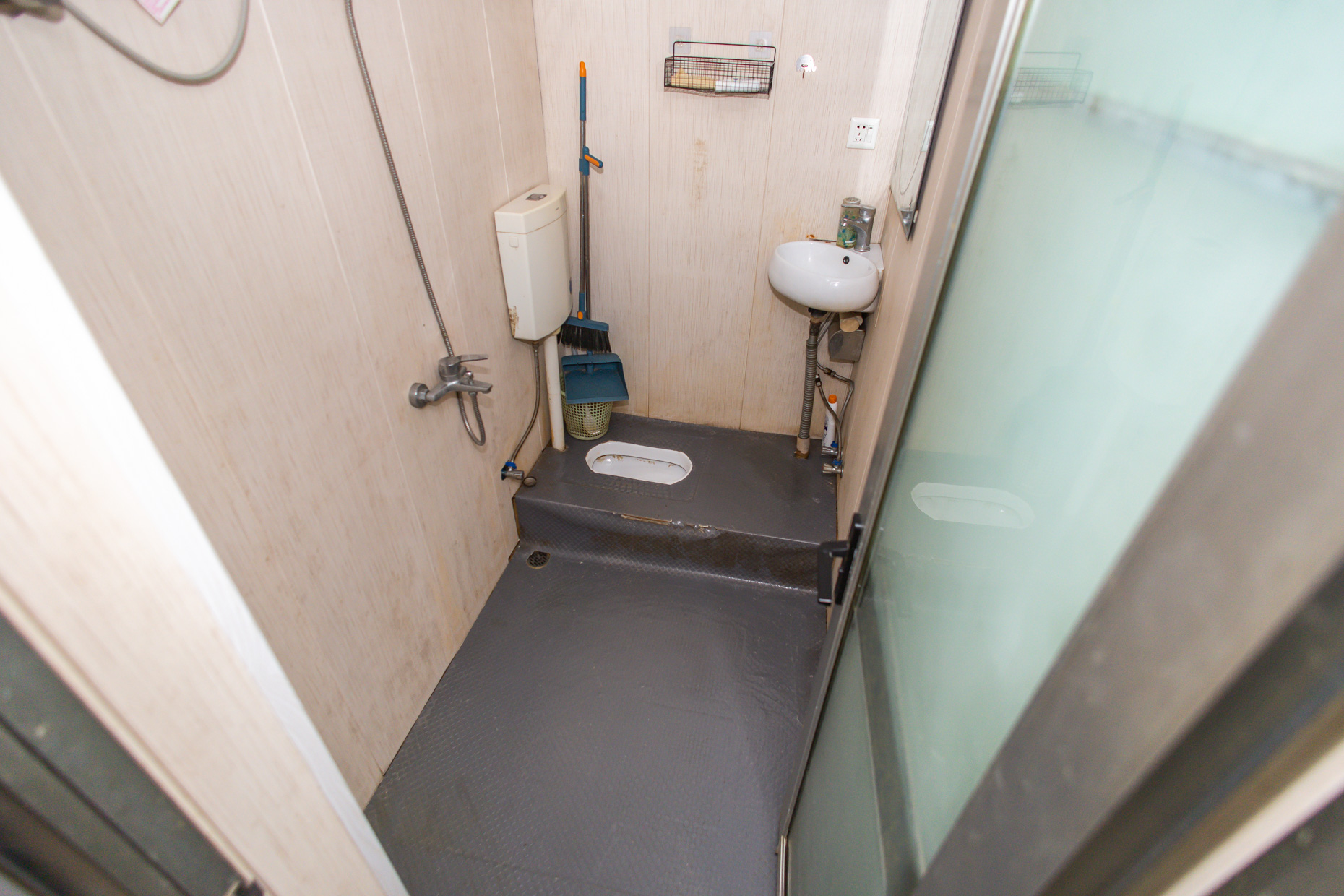 尚都花园城 1室1厅1卫 14.95万 尚都花园城 1室1厅1卫 14.95万卫生间