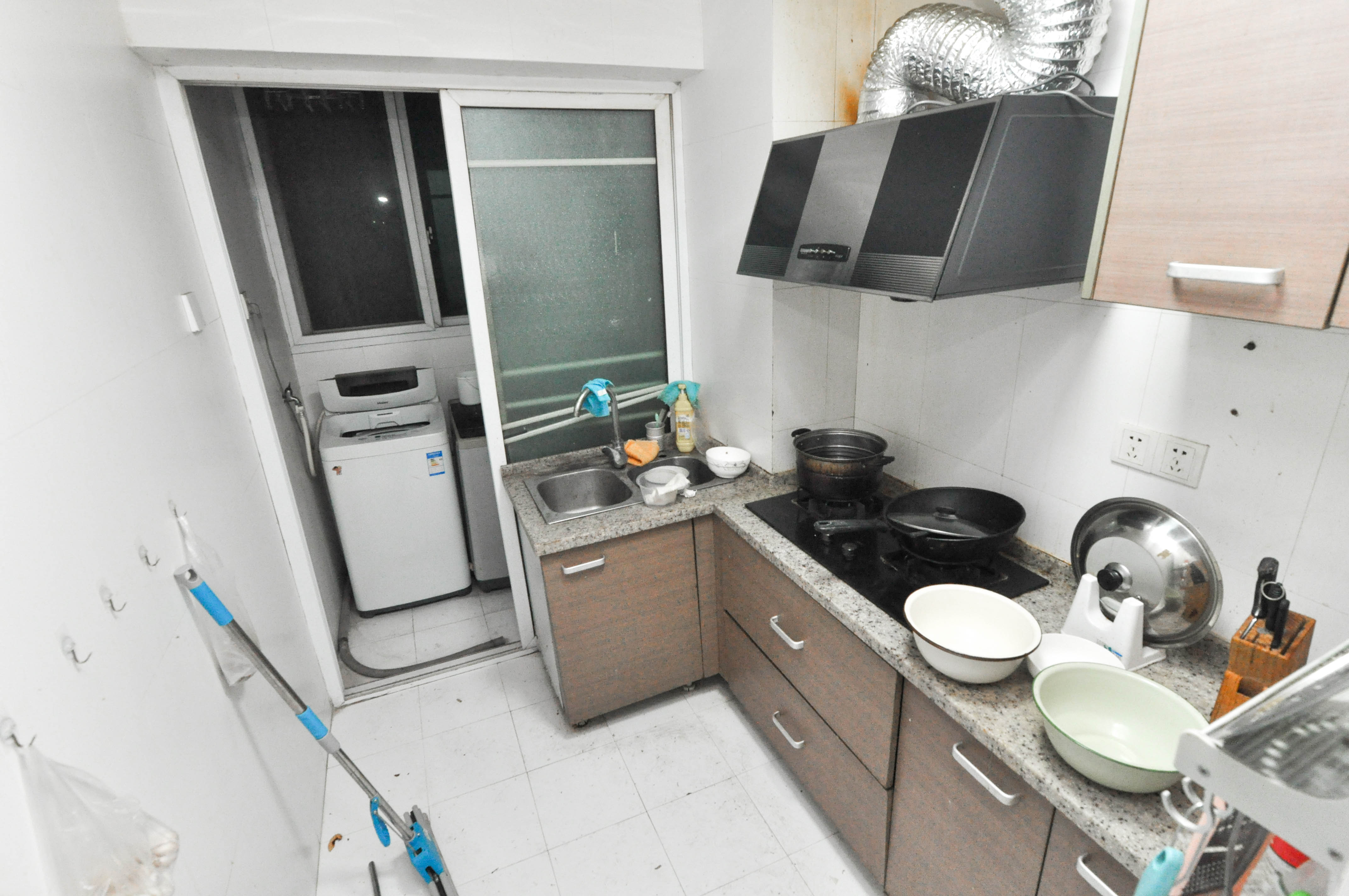 格林星城  2室2厅1卫    99.8万厨房