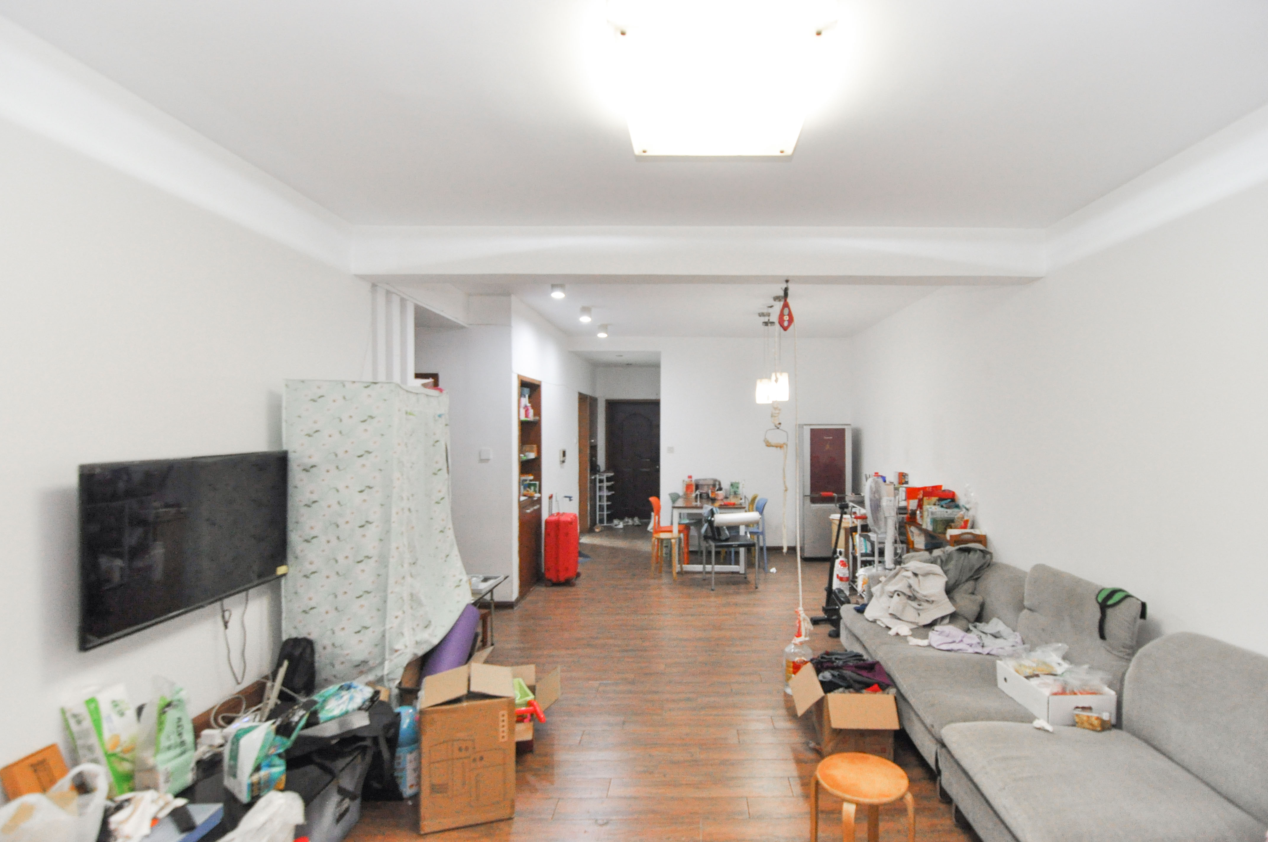 格林星城  2室2厅1卫    99.8万客厅