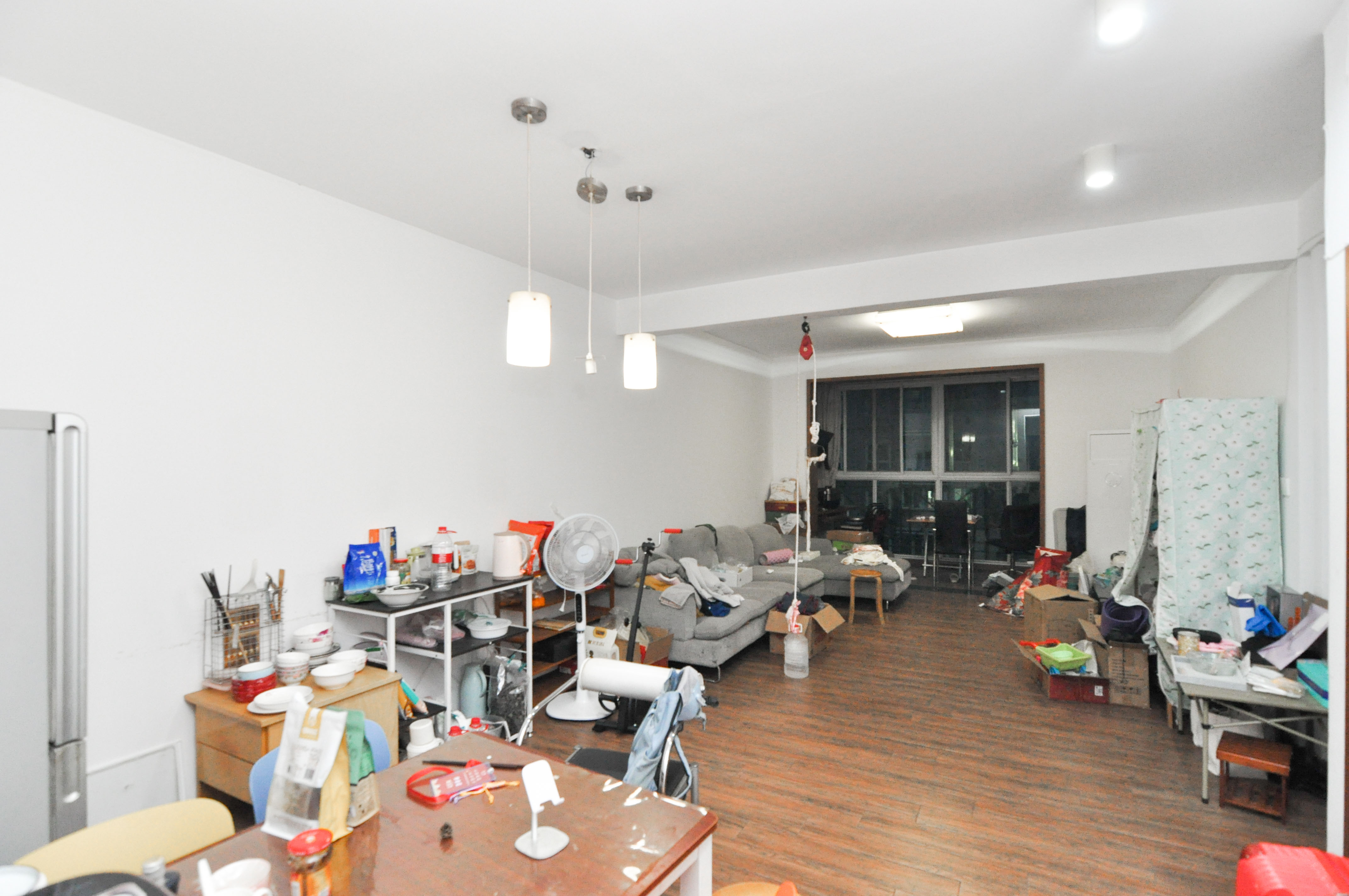 格林星城  2室2厅1卫    99.8万客厅