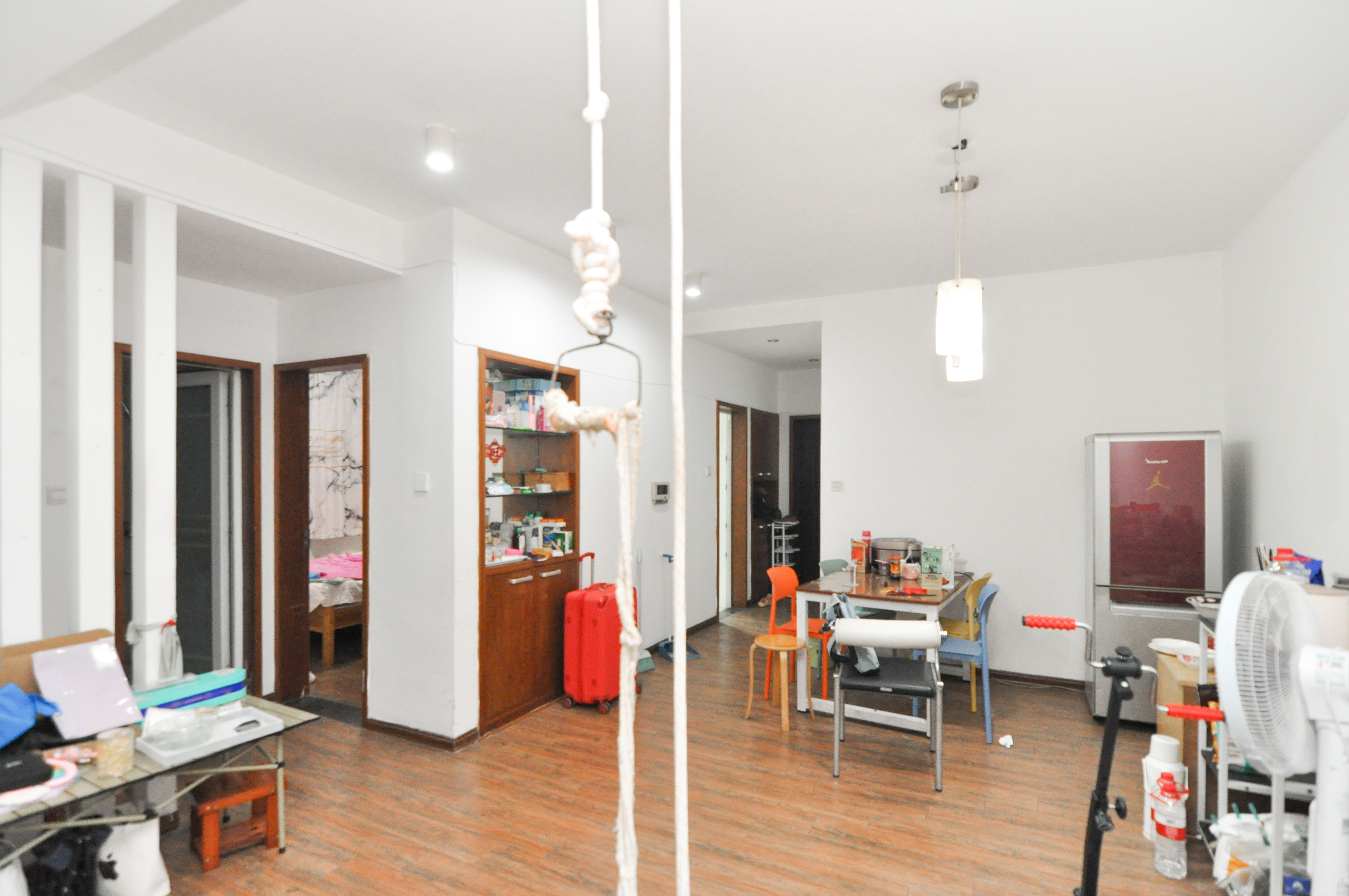 格林星城  2室2厅1卫    99.8万卧室