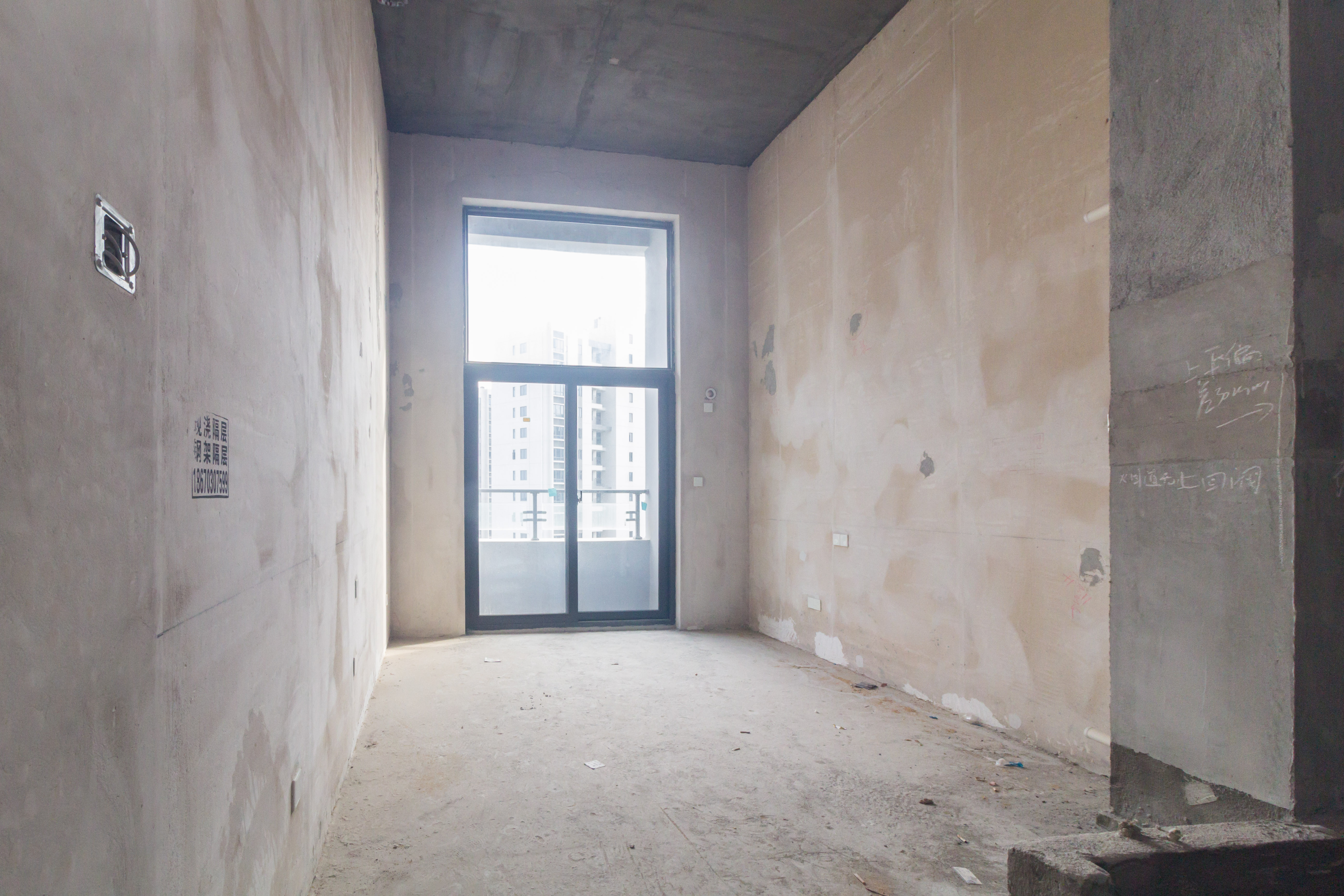 碧桂园星荟 1室1厅1卫 18.0万 碧桂园星荟 1室1厅1卫 18.0万客厅