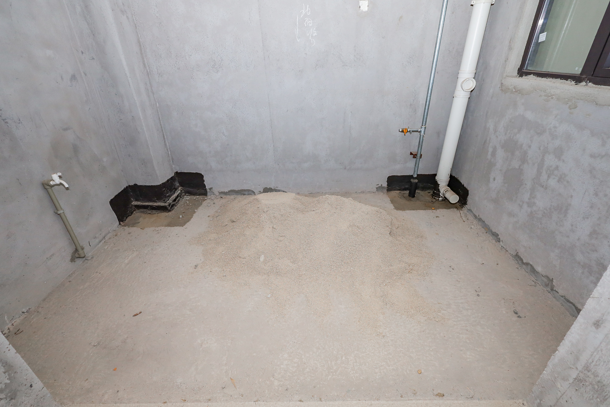 润和谷山郡(悦禧山庄水榭花都) 5室2厅2卫 158.0万 润和谷山郡(悦禧山庄水榭花都) 5室2厅2卫 158.0万厨房