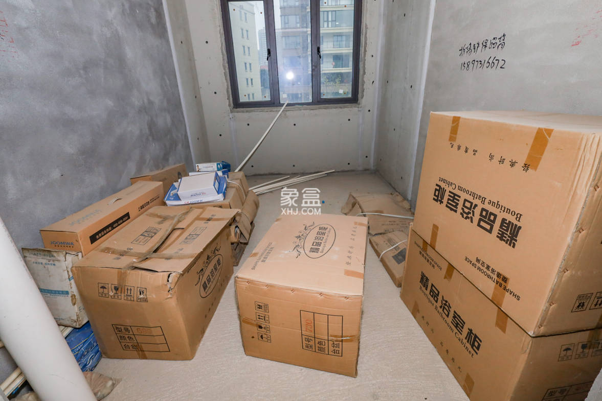 润和谷山郡(悦禧山庄水榭花都) 5室2厅2卫 158.0万 润和谷山郡(悦禧山庄水榭花都) 5室2厅2卫 158.0万其他