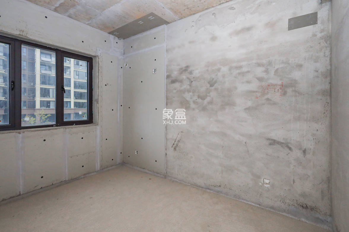 润和谷山郡(悦禧山庄水榭花都) 5室2厅2卫 158.0万 润和谷山郡(悦禧山庄水榭花都) 5室2厅2卫 158.0万卧室