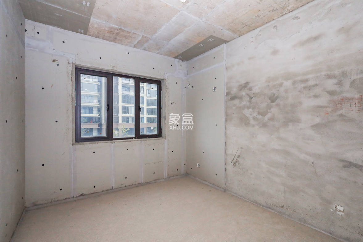 润和谷山郡(悦禧山庄水榭花都) 5室2厅2卫 158.0万 润和谷山郡(悦禧山庄水榭花都) 5室2厅2卫 158.0万卧室