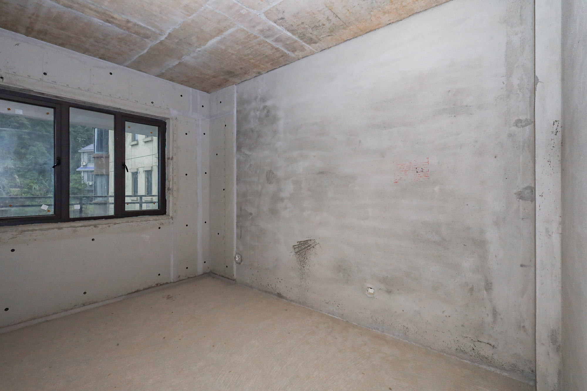 润和谷山郡(悦禧山庄水榭花都) 5室2厅2卫 158.0万 润和谷山郡(悦禧山庄水榭花都) 5室2厅2卫 158.0万卧室