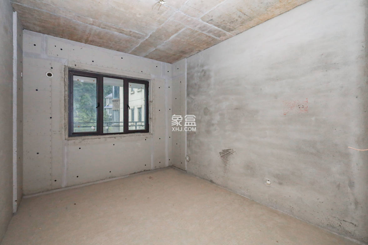 润和谷山郡(悦禧山庄水榭花都) 5室2厅2卫 158.0万 润和谷山郡(悦禧山庄水榭花都) 5室2厅2卫 158.0万卧室