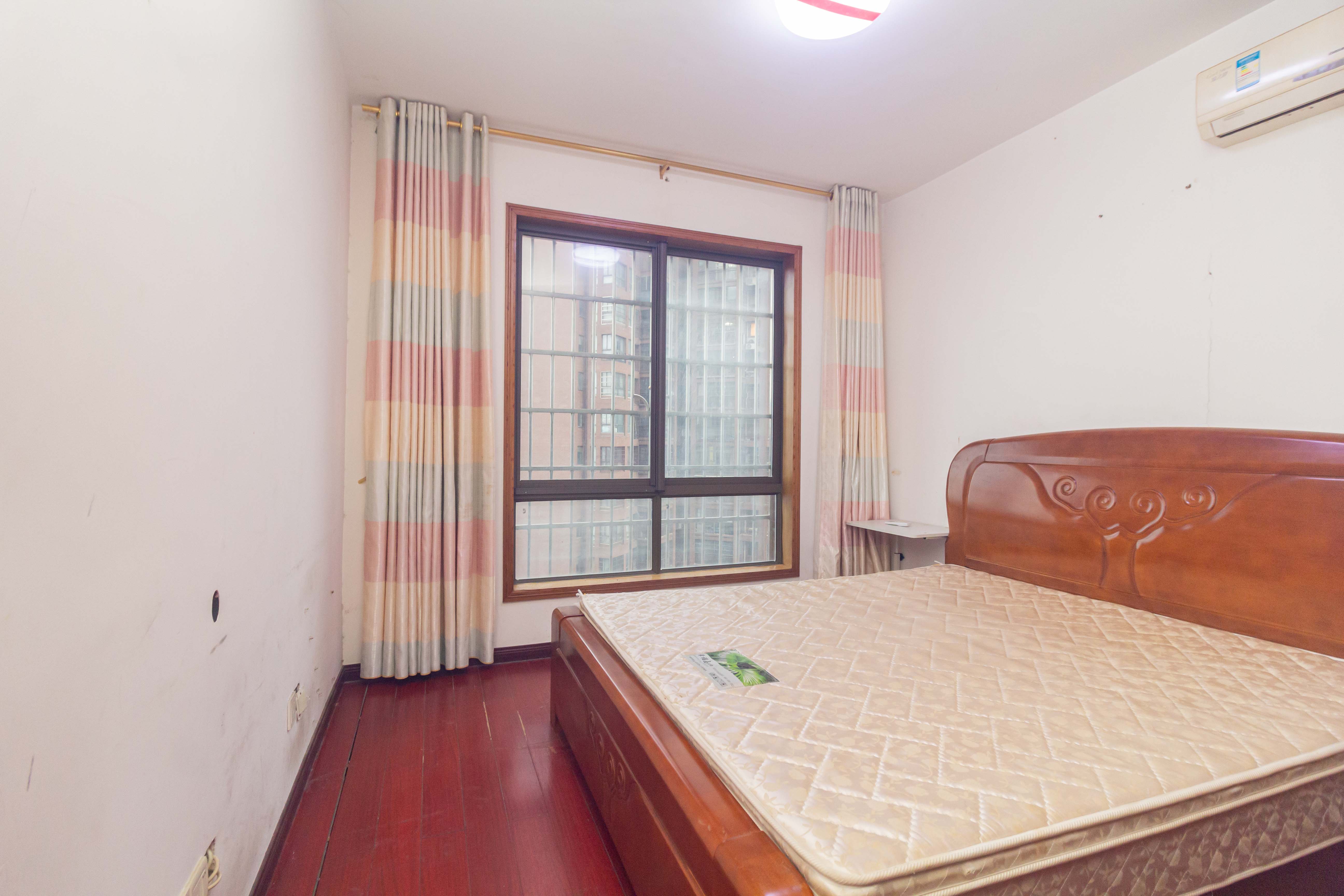 方略潇邦 2室2厅1卫 42.8万 方略潇邦 2室2厅1卫 42.8万卧室