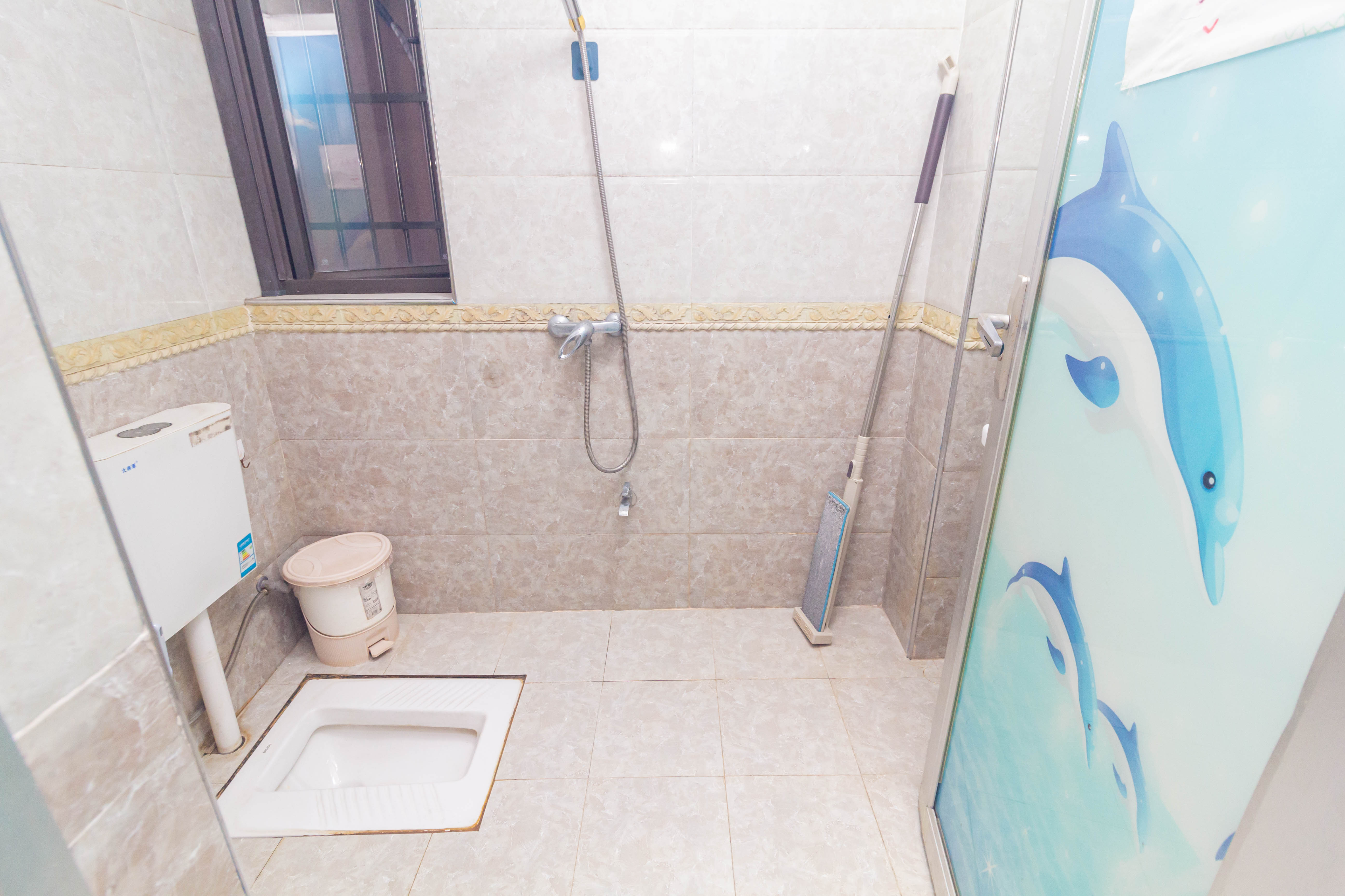 旭辉华庭 3室2厅2卫 84.8万 旭辉华庭 3室2厅2卫 84.8万卫生间