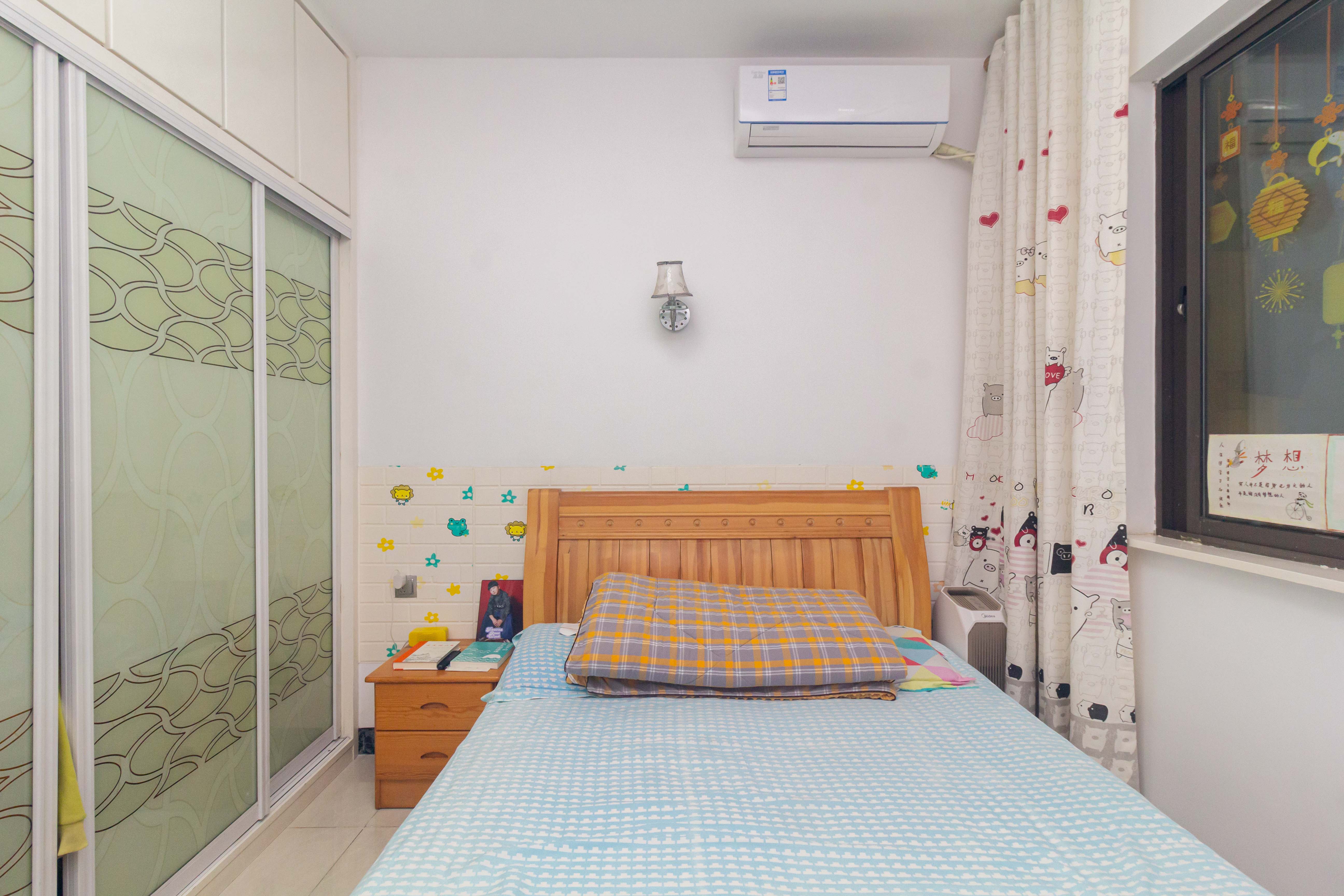 旭辉华庭 3室2厅2卫 84.8万 旭辉华庭 3室2厅2卫 84.8万卧室