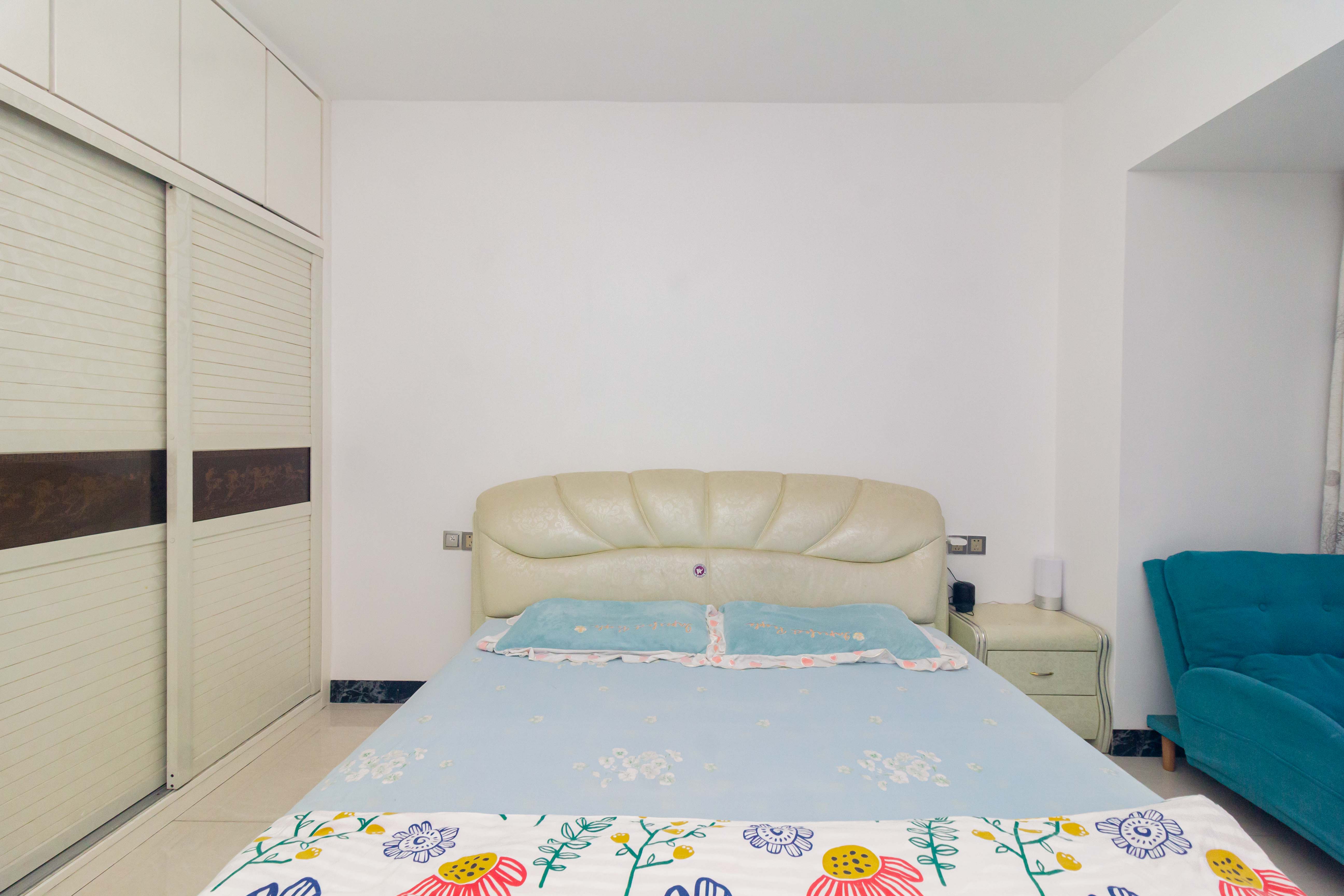 旭辉华庭 3室2厅2卫 84.8万 旭辉华庭 3室2厅2卫 84.8万卧室