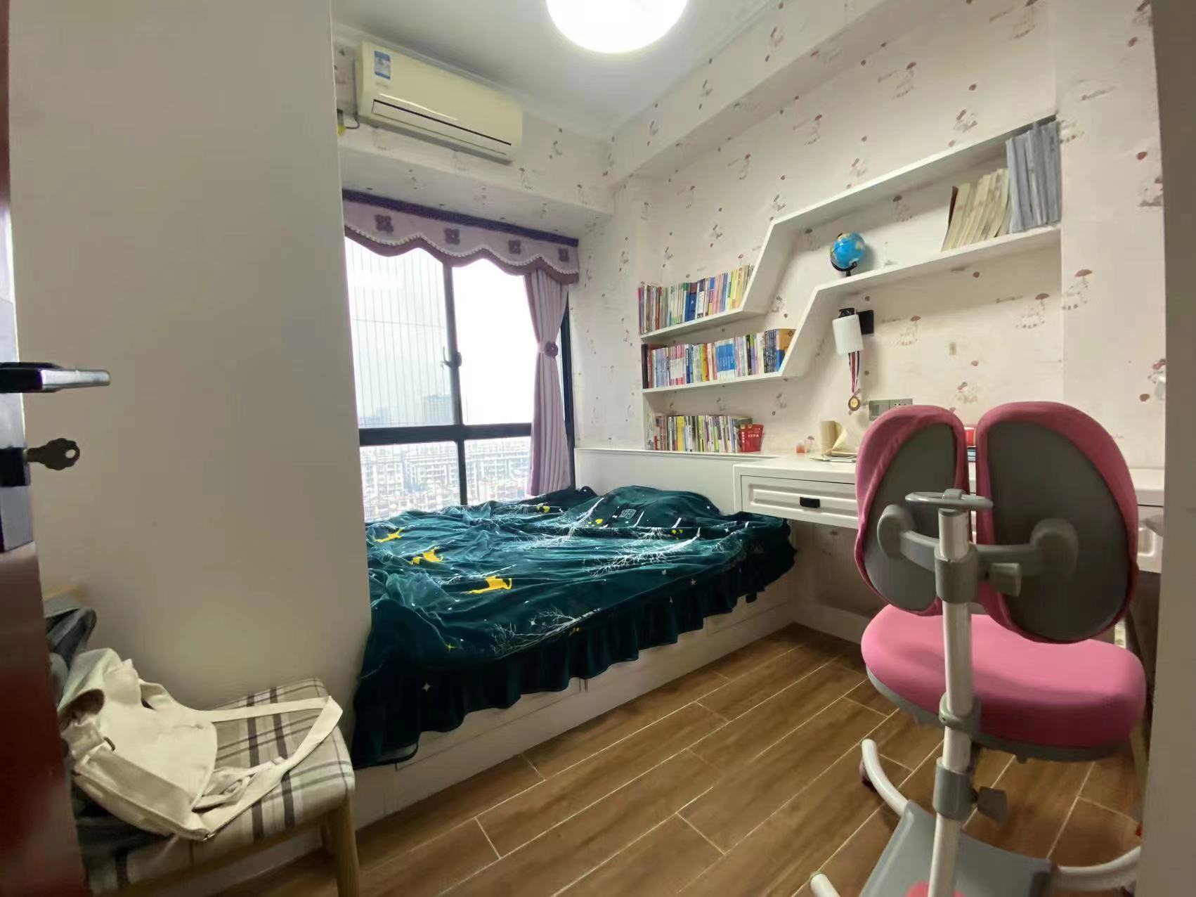 奥园广场  3室2厅2卫    84.8万 奥园广场  3室2厅2卫    84.8万室内图