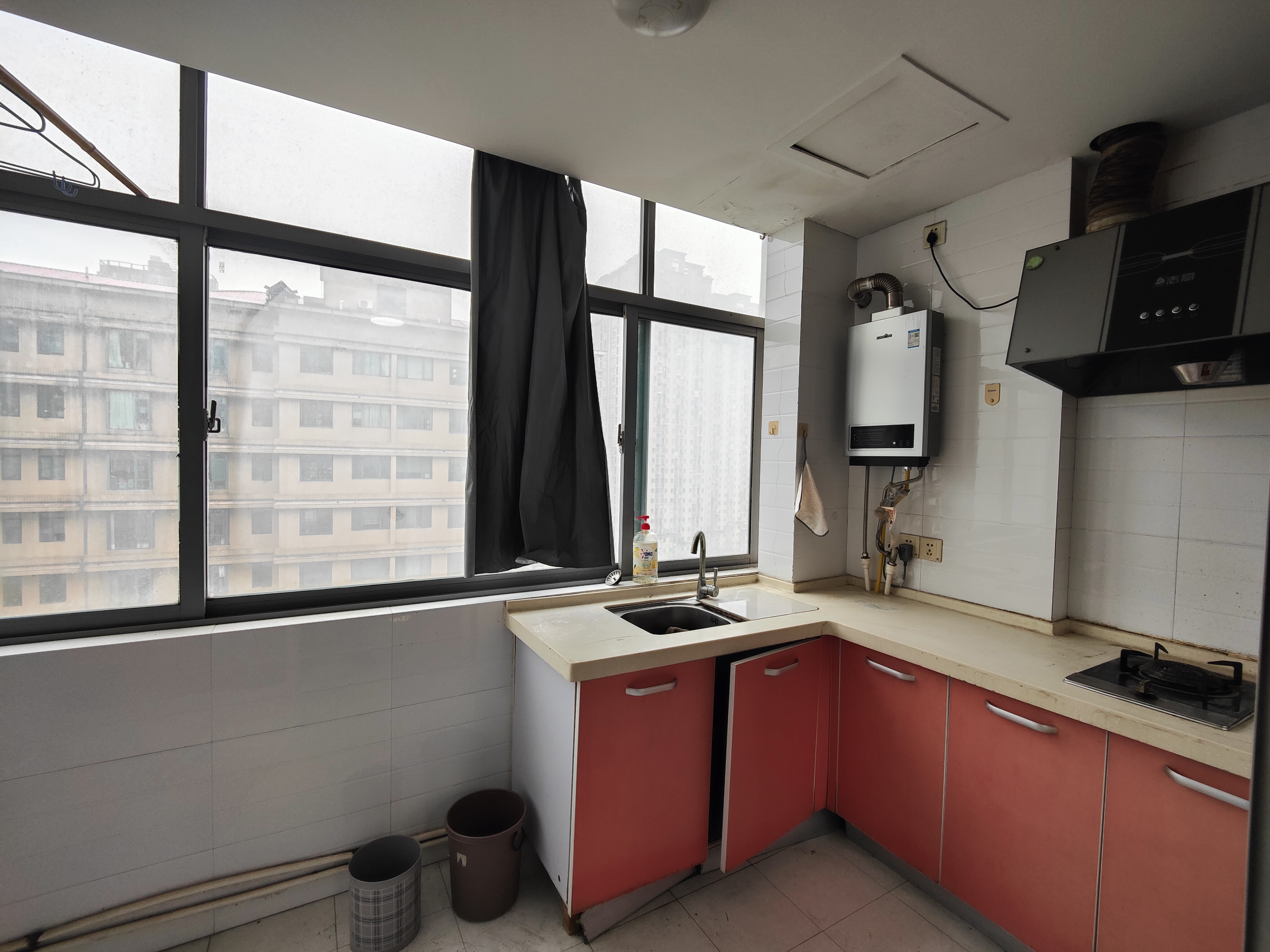 庐山春天大厦(和一宾馆)  1室1厅1卫    20.0万 庐山春天大厦(和一宾馆)  1室1厅1卫    20.0万室内图