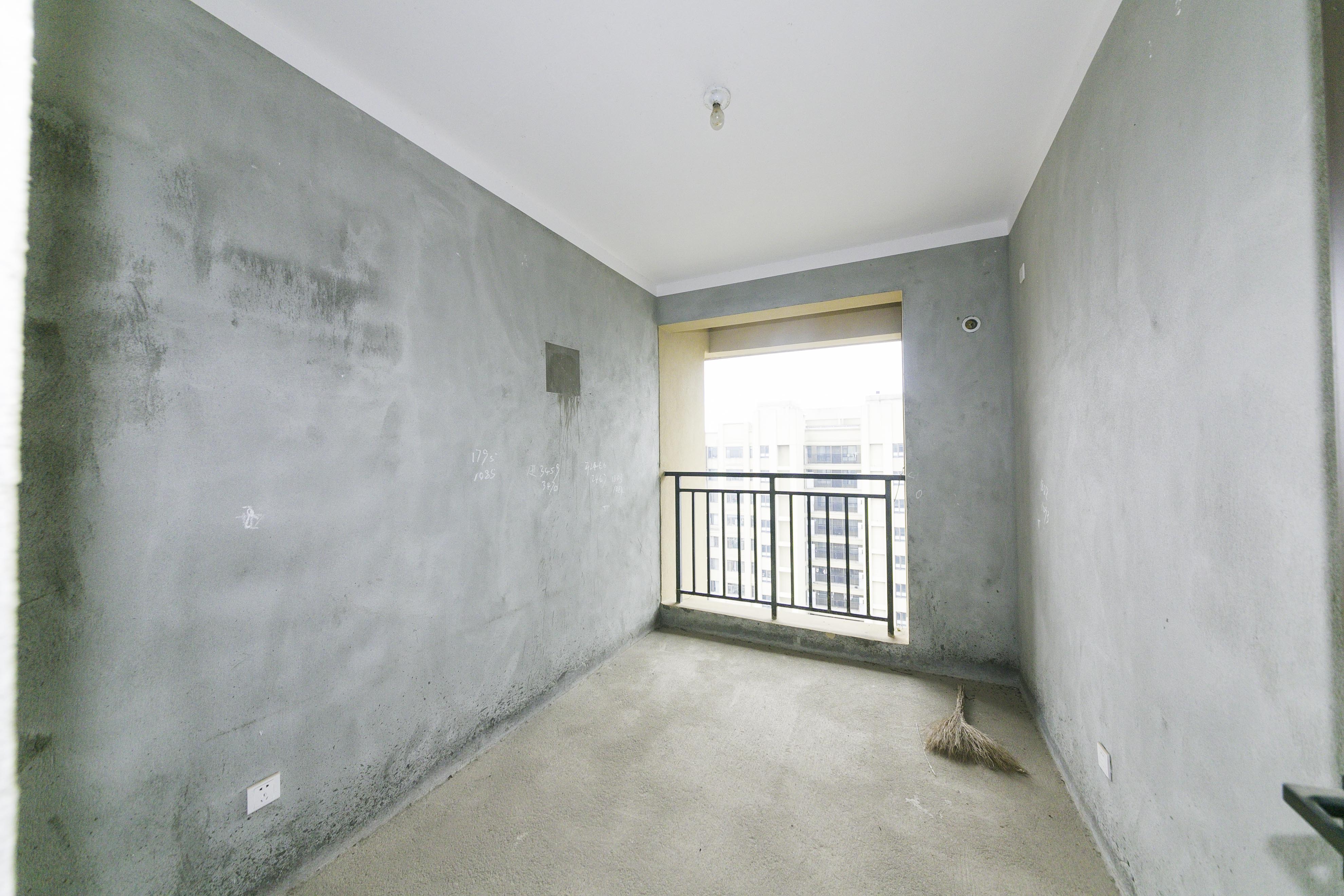 中建信和城 0室0厅0卫 86.8万 中建信和城 0室0厅0卫 86.8万卧室