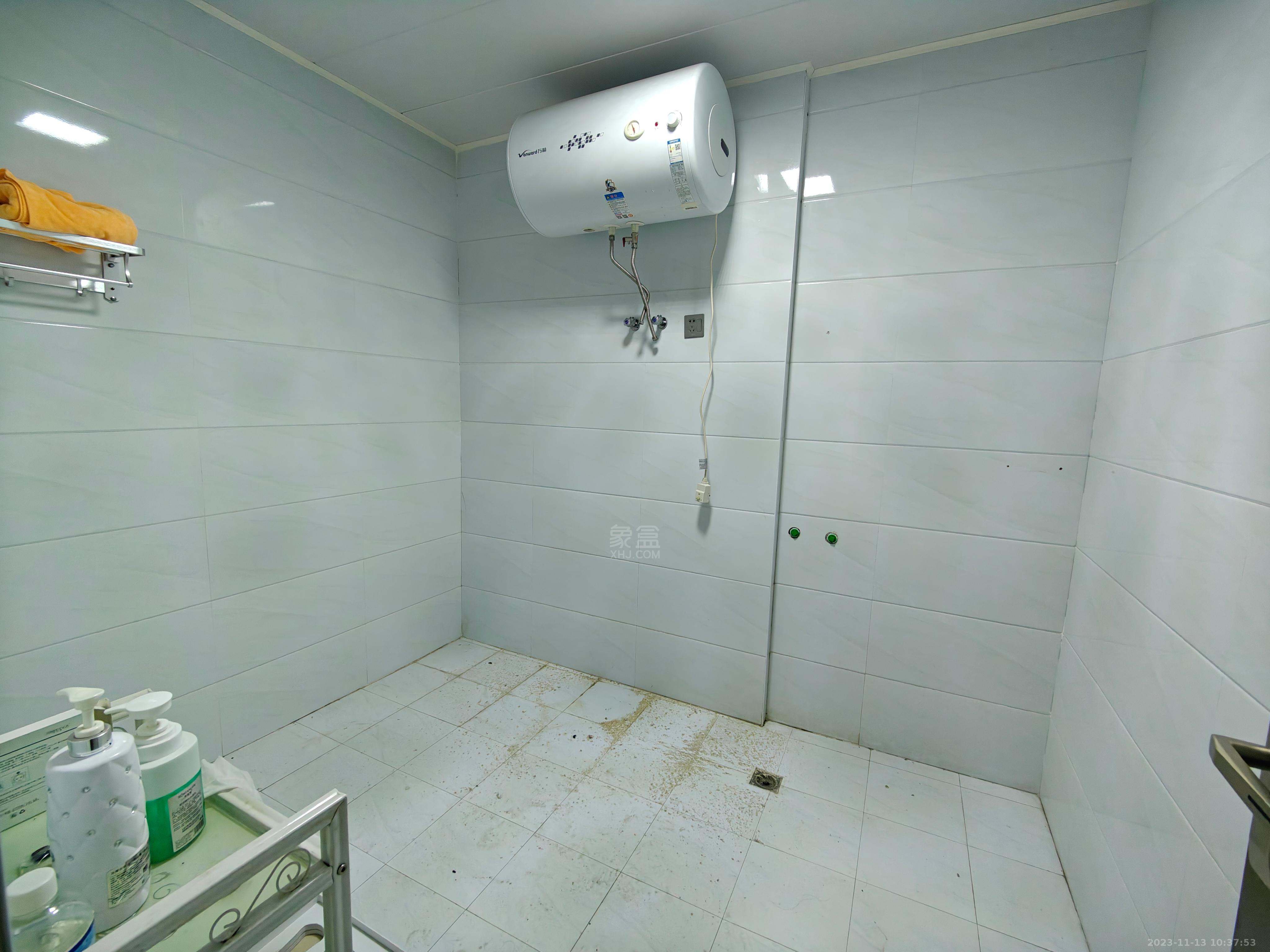 美的城一期 1室1厅1卫 8000.00元/月 美的城一期 1室1厅1卫 8000.00元/月室内图