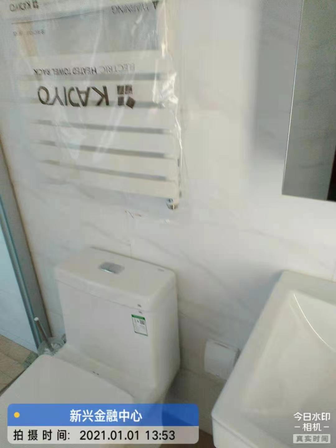 华耀碧桂园十里江湾誉峯 4室2厅2卫 2300.0元/月 华耀碧桂园十里江湾誉峯 4室2厅2卫 2300.0元/月室内图