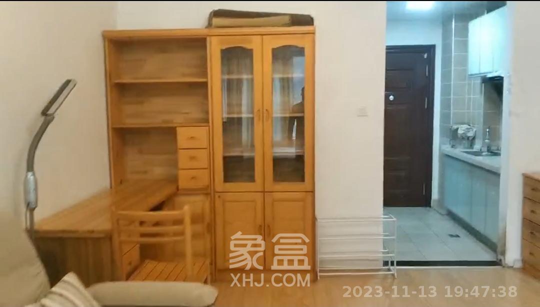 月亮湾草莓街区一、二期  1室1厅1卫   1500.00元/月室内图
