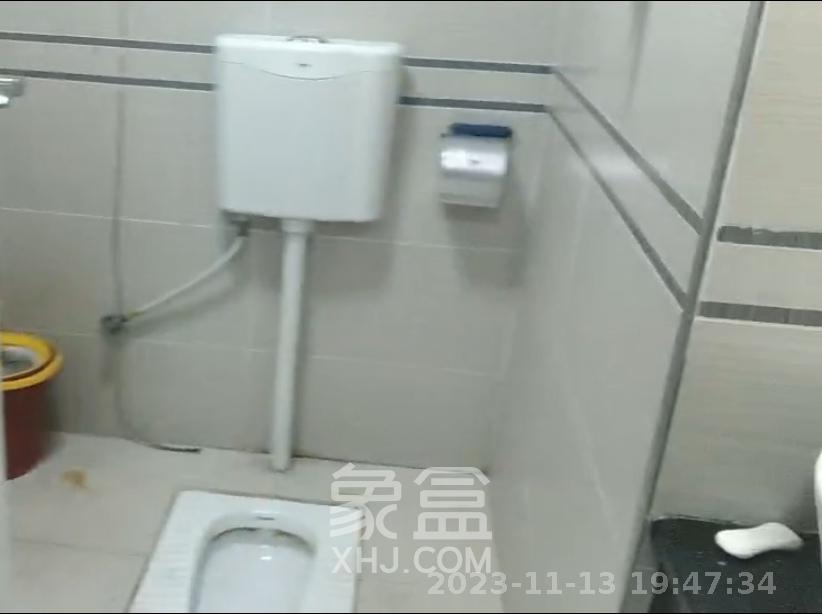 月亮湾草莓街区一、二期  1室1厅1卫   1500.00元/月室内图1