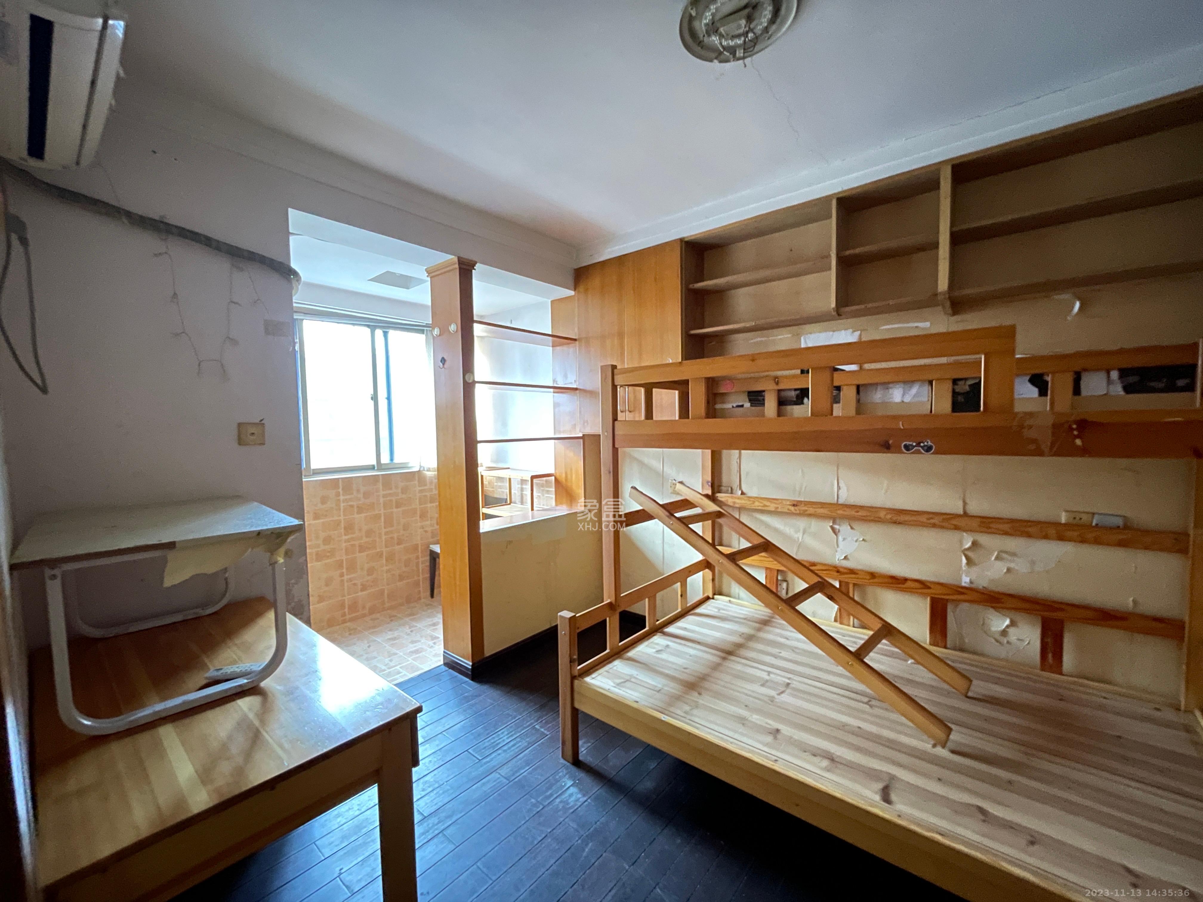 阳明山庄 3室2厅2卫 1800.0元/月 阳明山庄 3室2厅2卫 1800.0元/月室内图