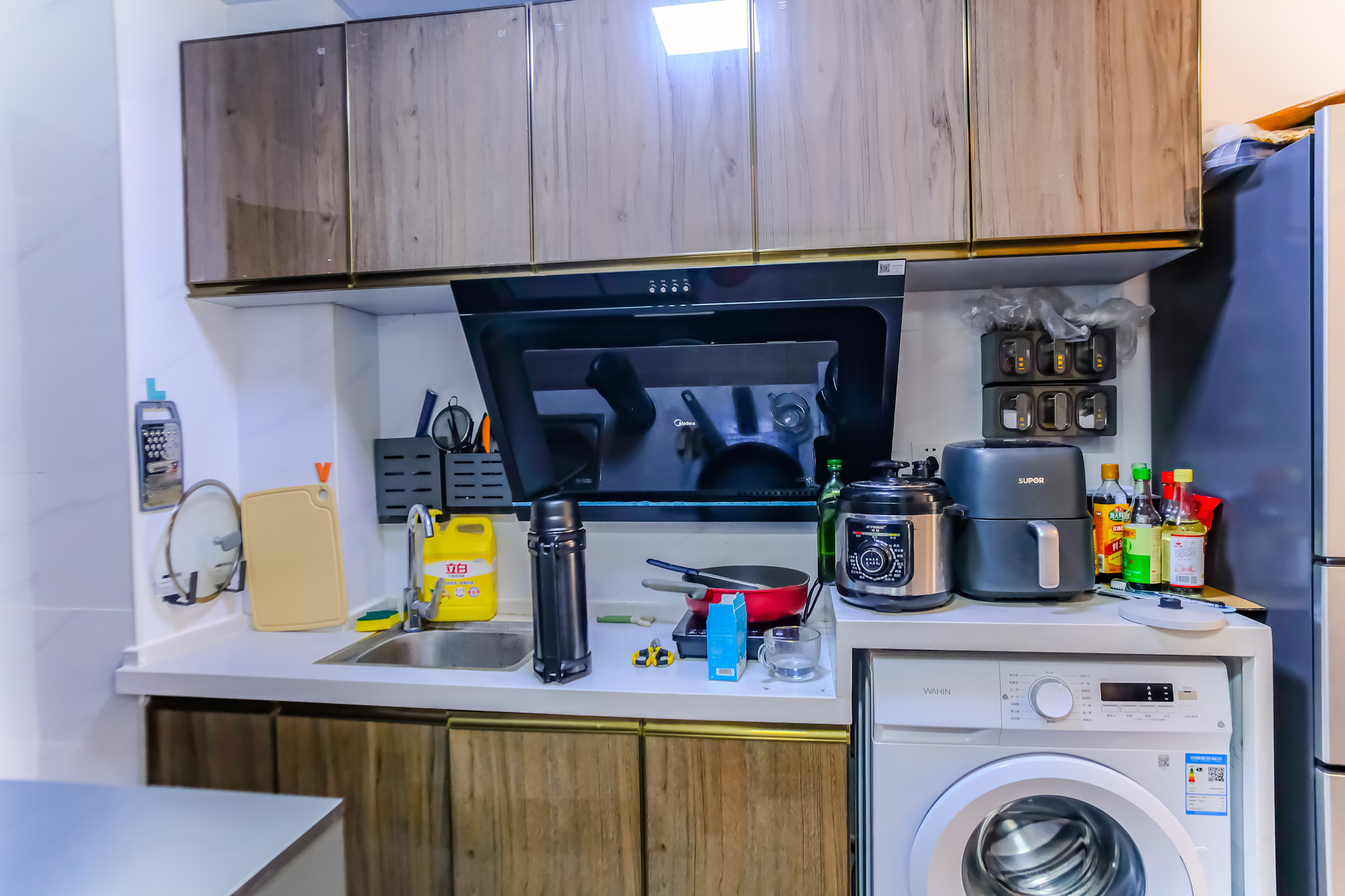 保利香槟国际  1室1厅1卫    18.0万 保利香槟国际  1室1厅1卫    18.0万厨房