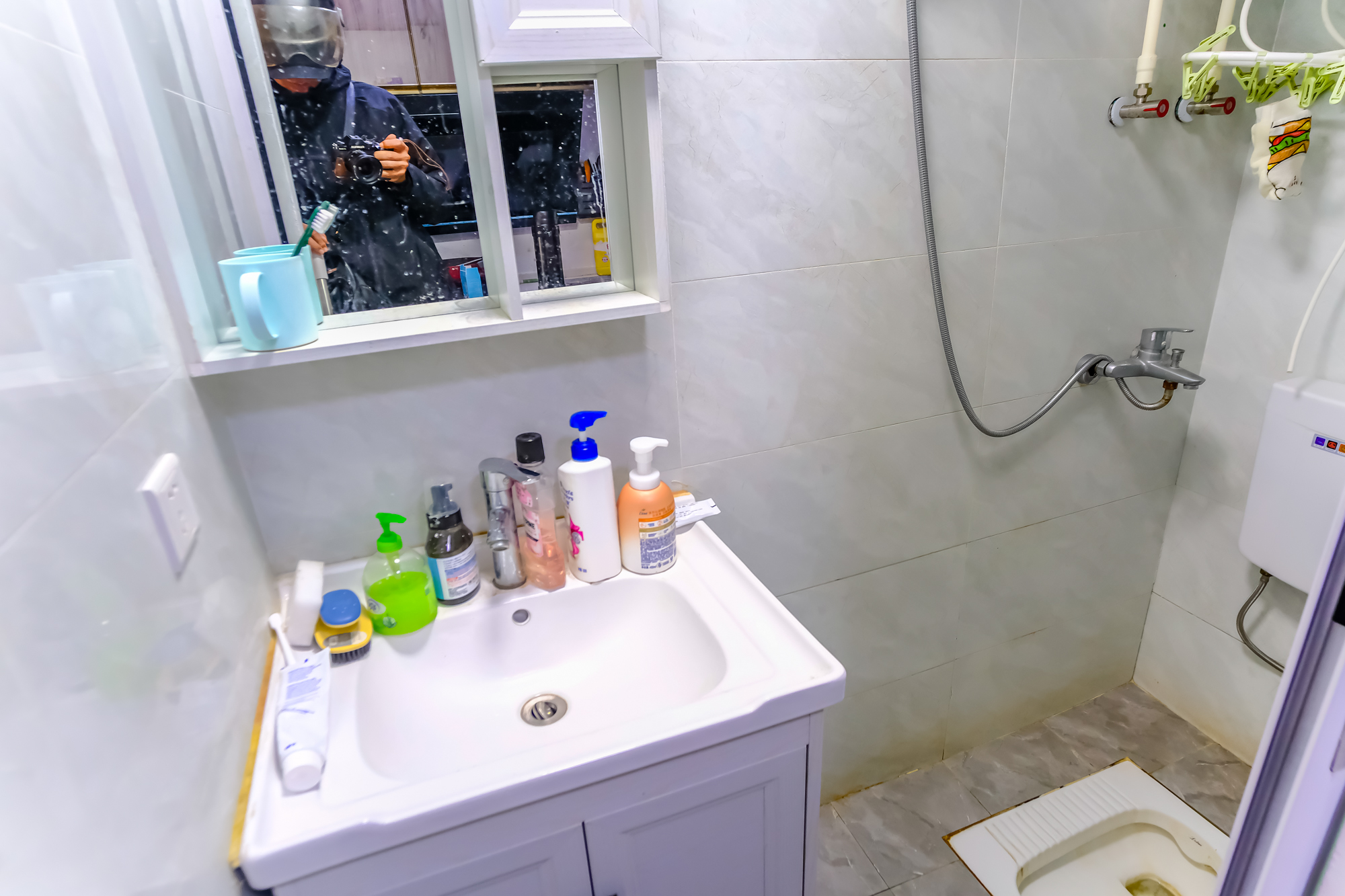 保利香槟国际  1室1厅1卫    18.0万 保利香槟国际  1室1厅1卫    18.0万卫生间