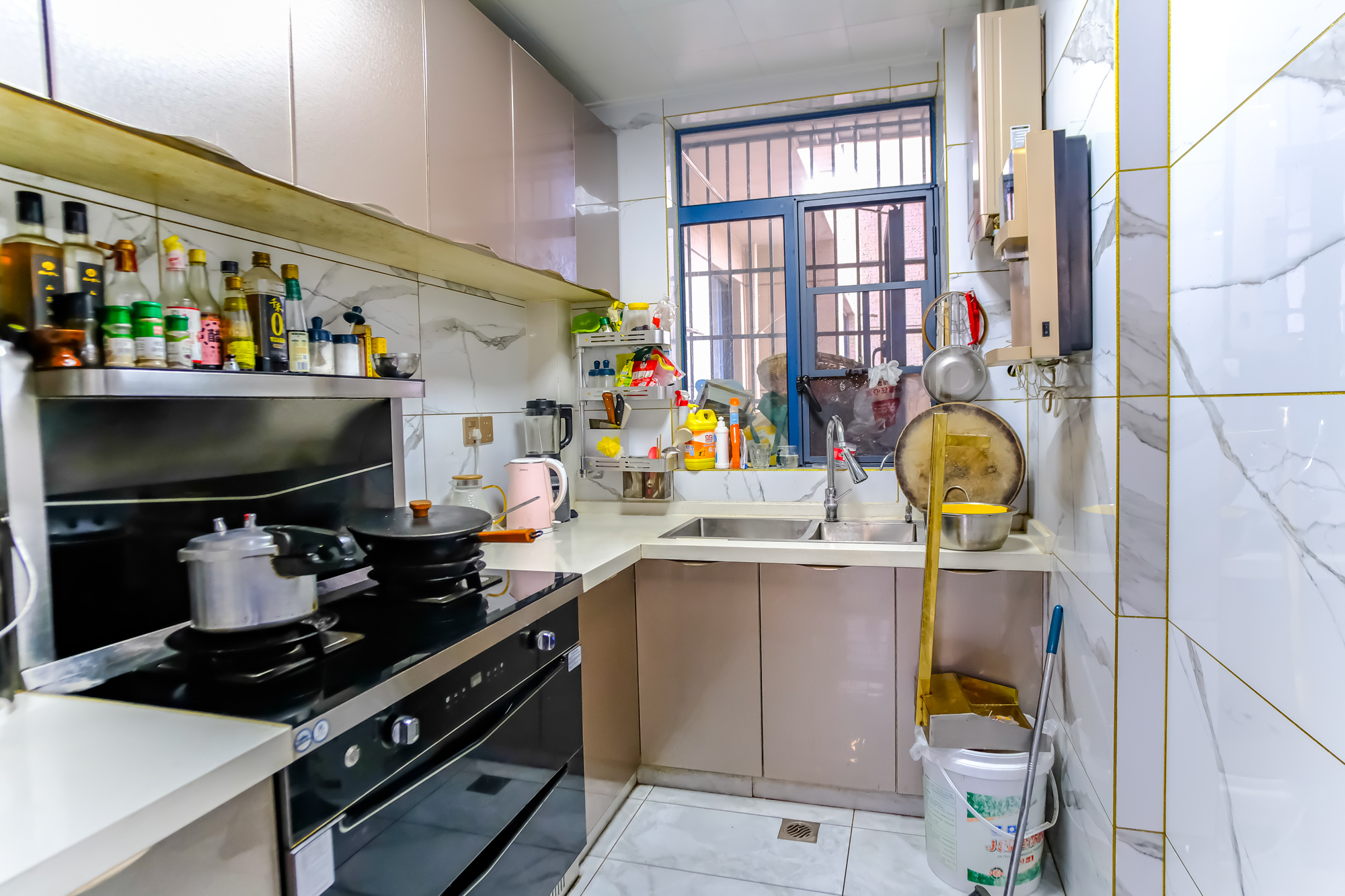 筑梦星园  4室2厅2卫    110.8万厨房