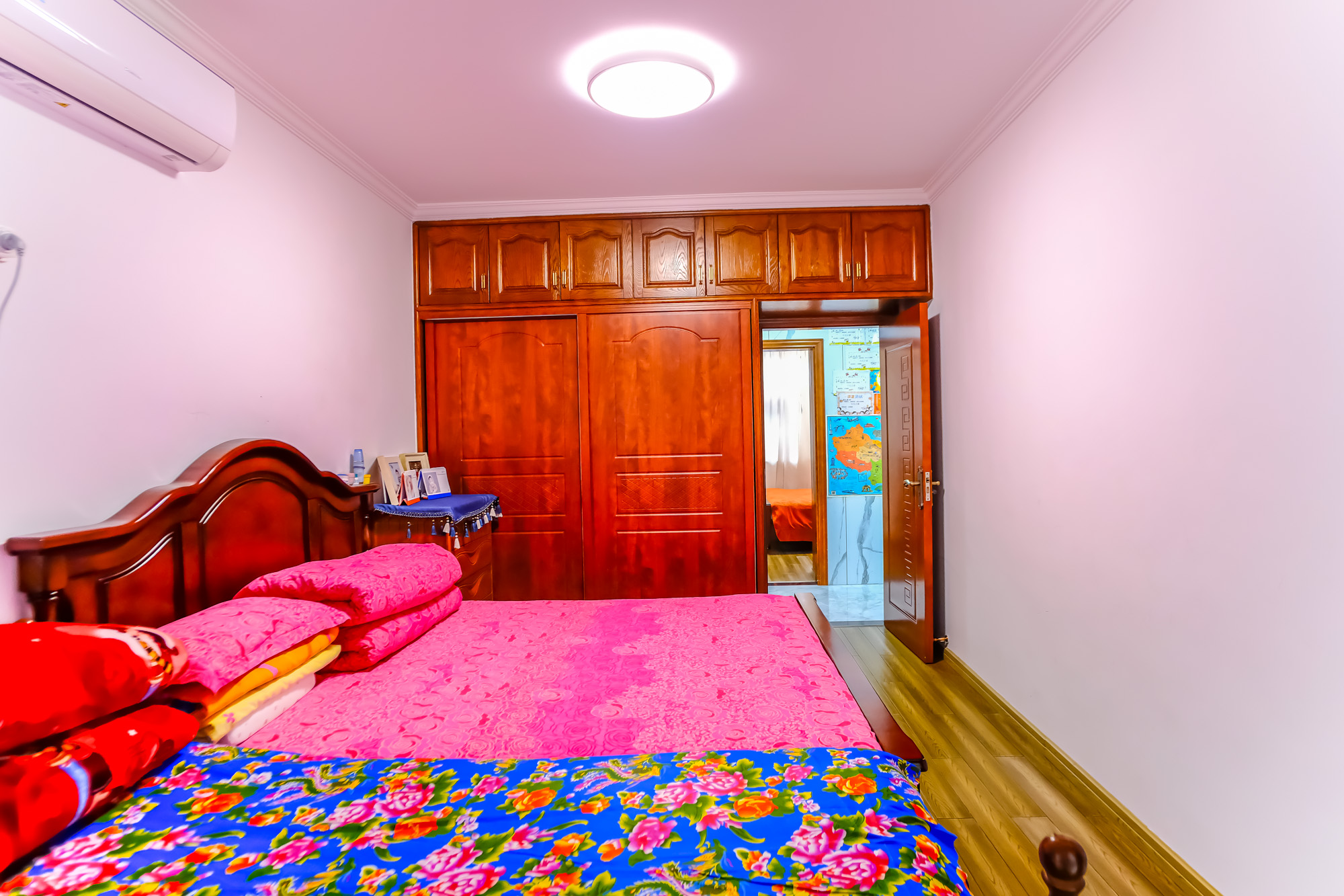 筑梦星园  4室2厅2卫    110.8万卧室