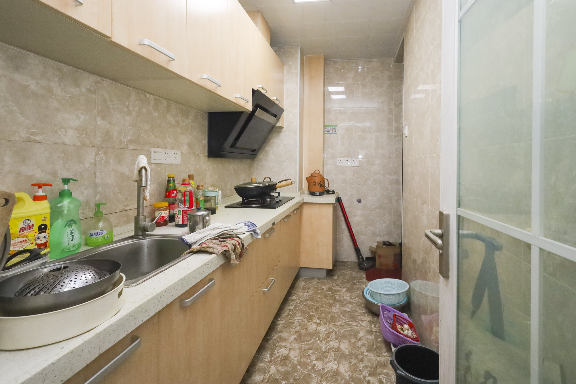 山语城三期  3室2厅1卫    80.0万 山语城三期  3室2厅1卫    80.0万厨房