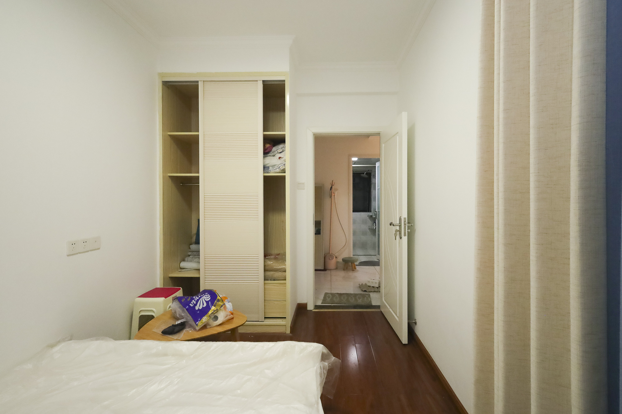 山语城三期  3室2厅1卫    80.0万 山语城三期  3室2厅1卫    80.0万卧室