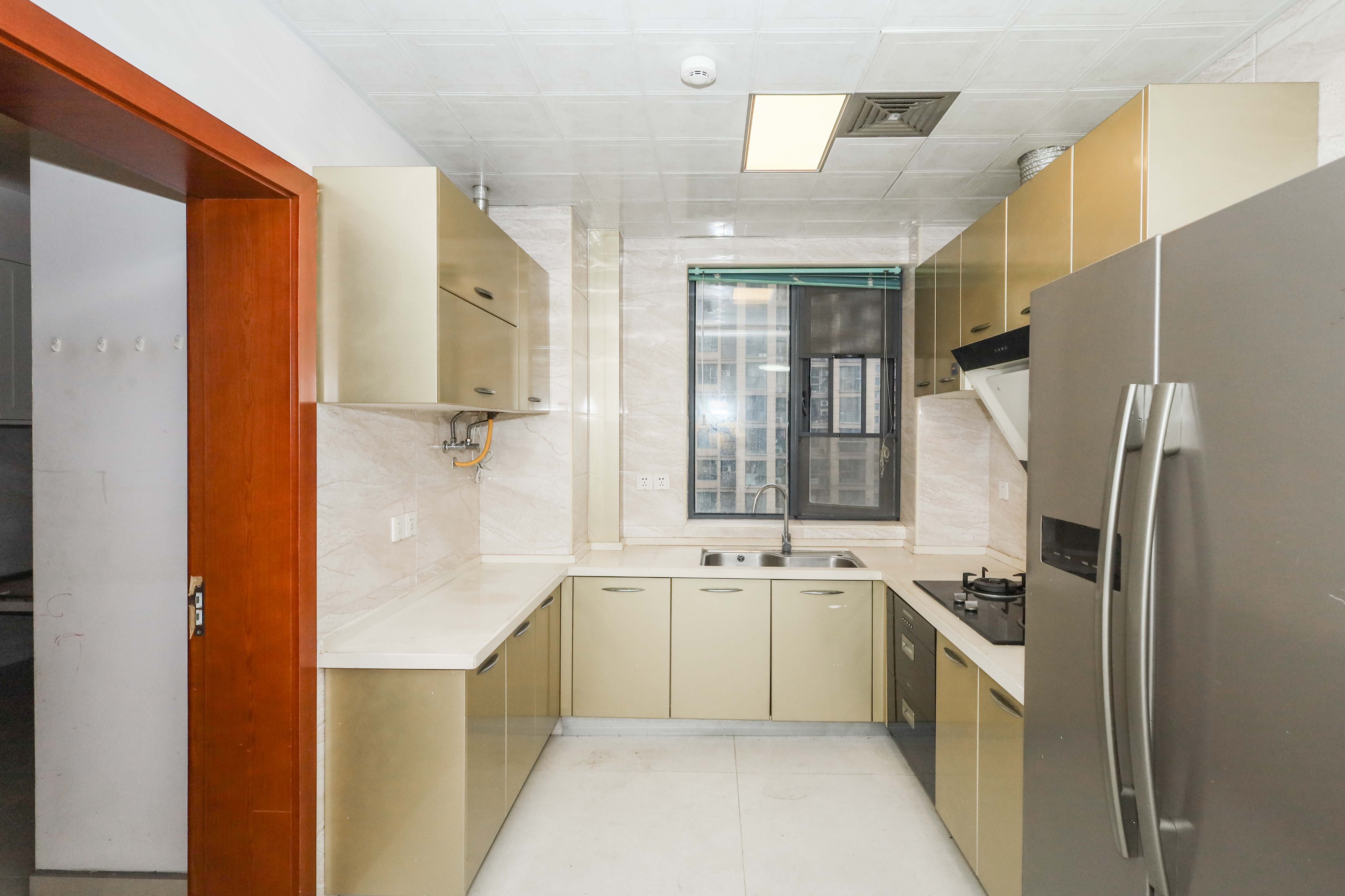 荣盛花语馨苑  3室2厅1卫    80.8万厨房