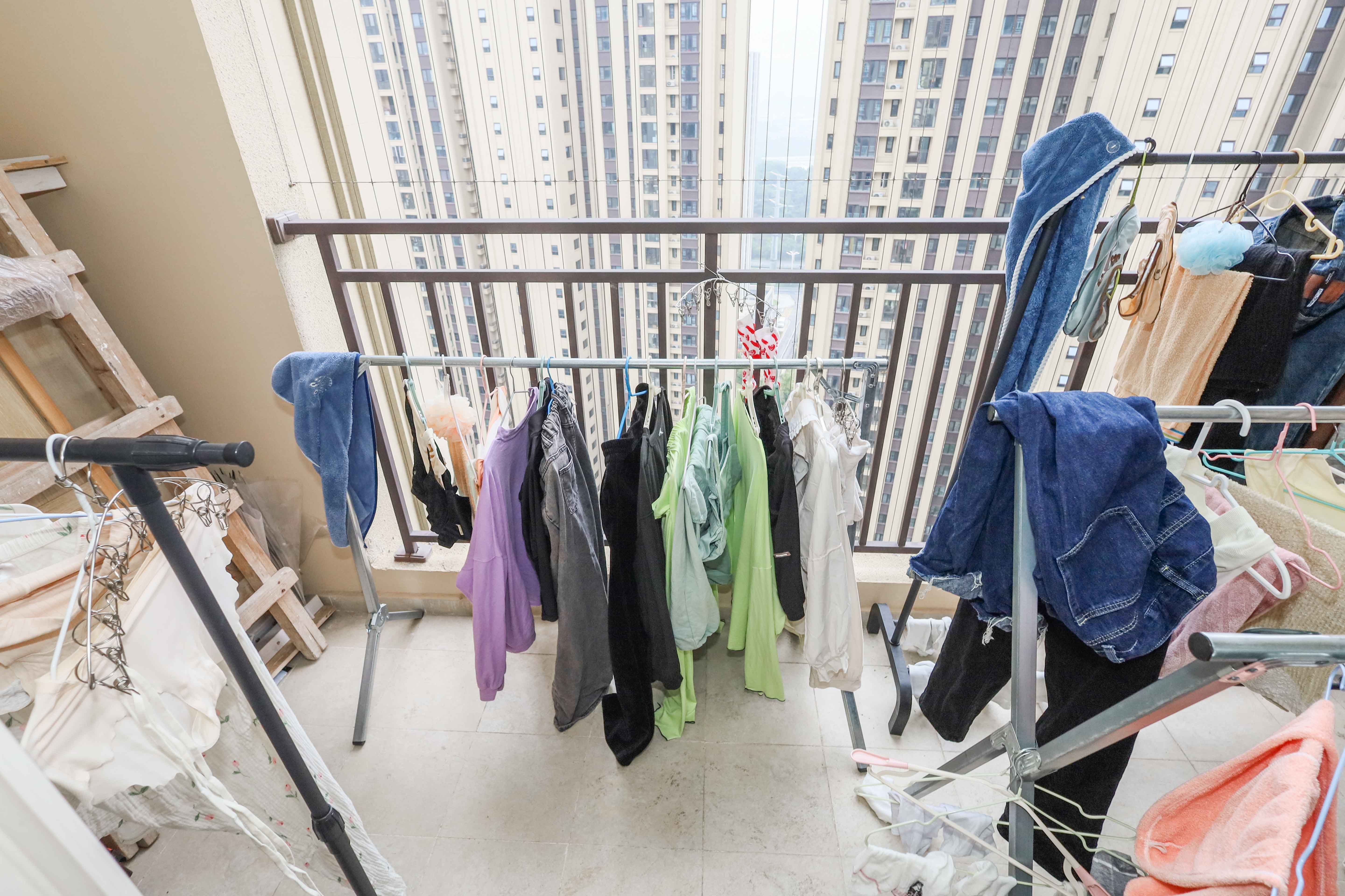 金地中交麓谷香颂(金地中交雅苑)  3室2厅2卫    159.87万阳台