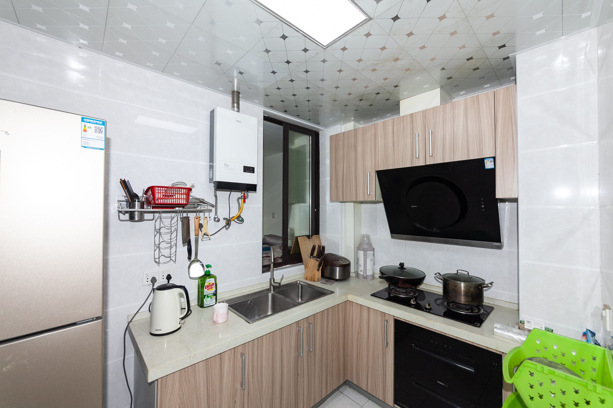 乾源国际 2室2厅1卫 70.0万 乾源国际 2室2厅1卫 70.0万厨房