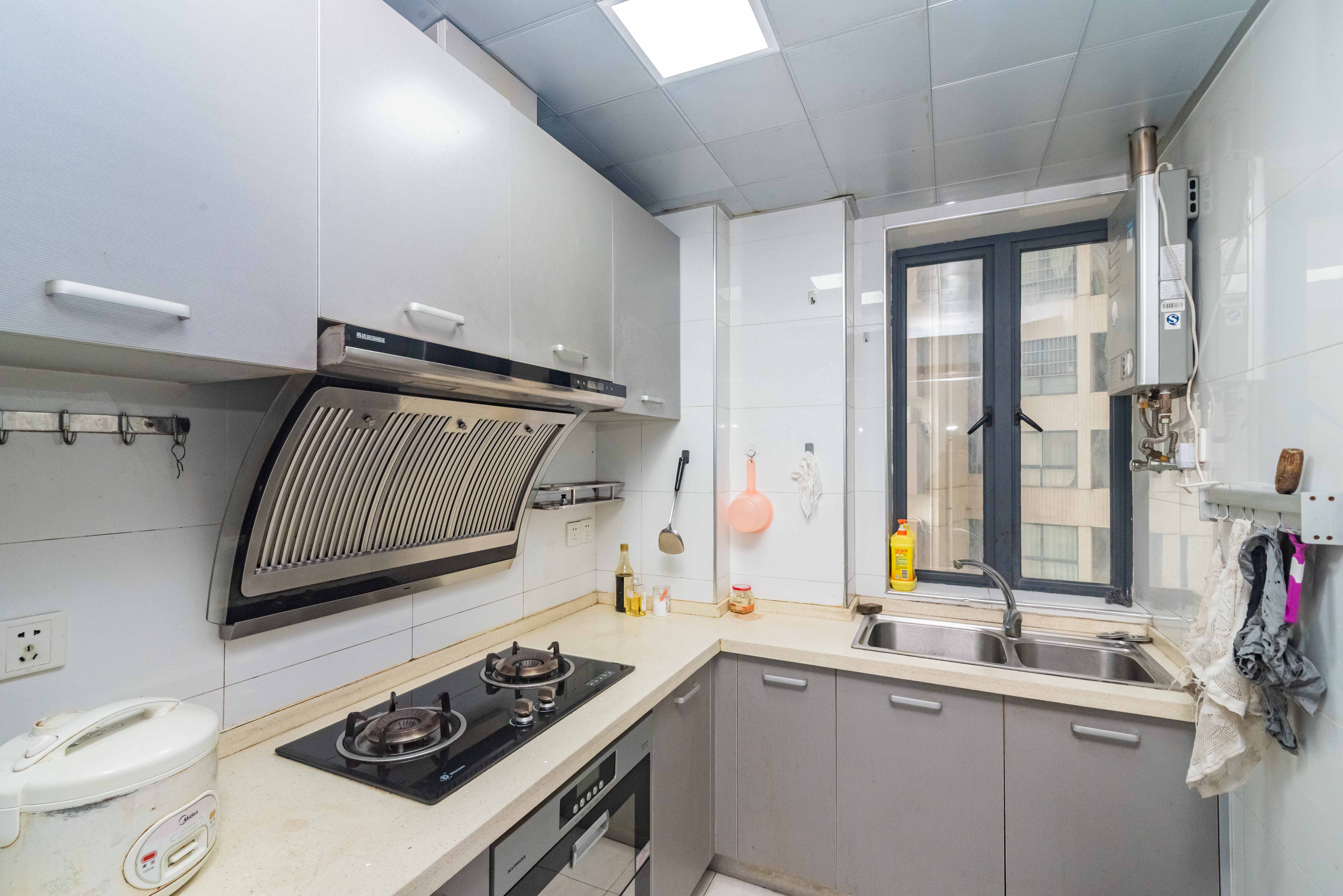 兰亭峰景  2室2厅1卫    106.0万厨房