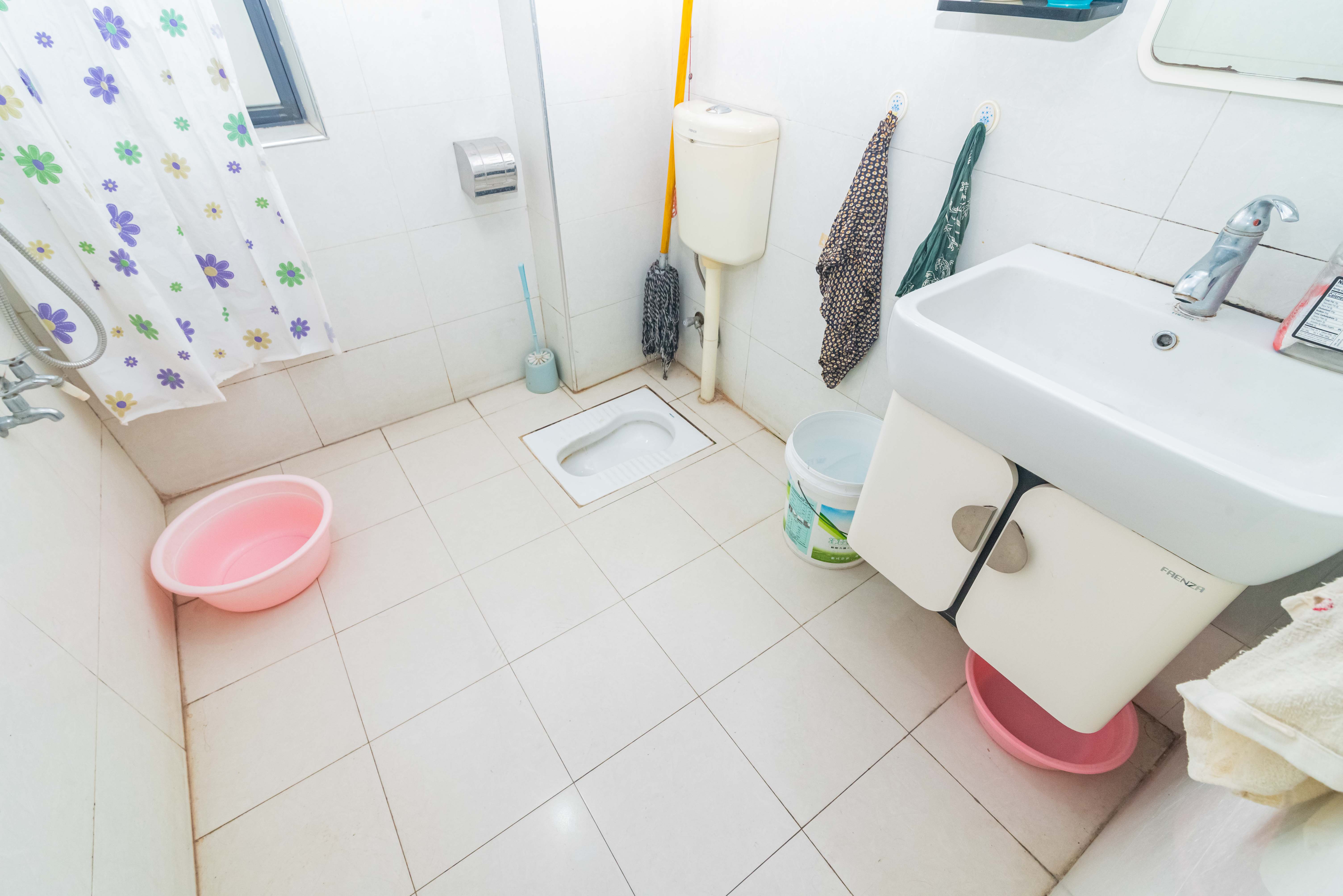 兰亭峰景  2室2厅1卫    106.0万卫生间