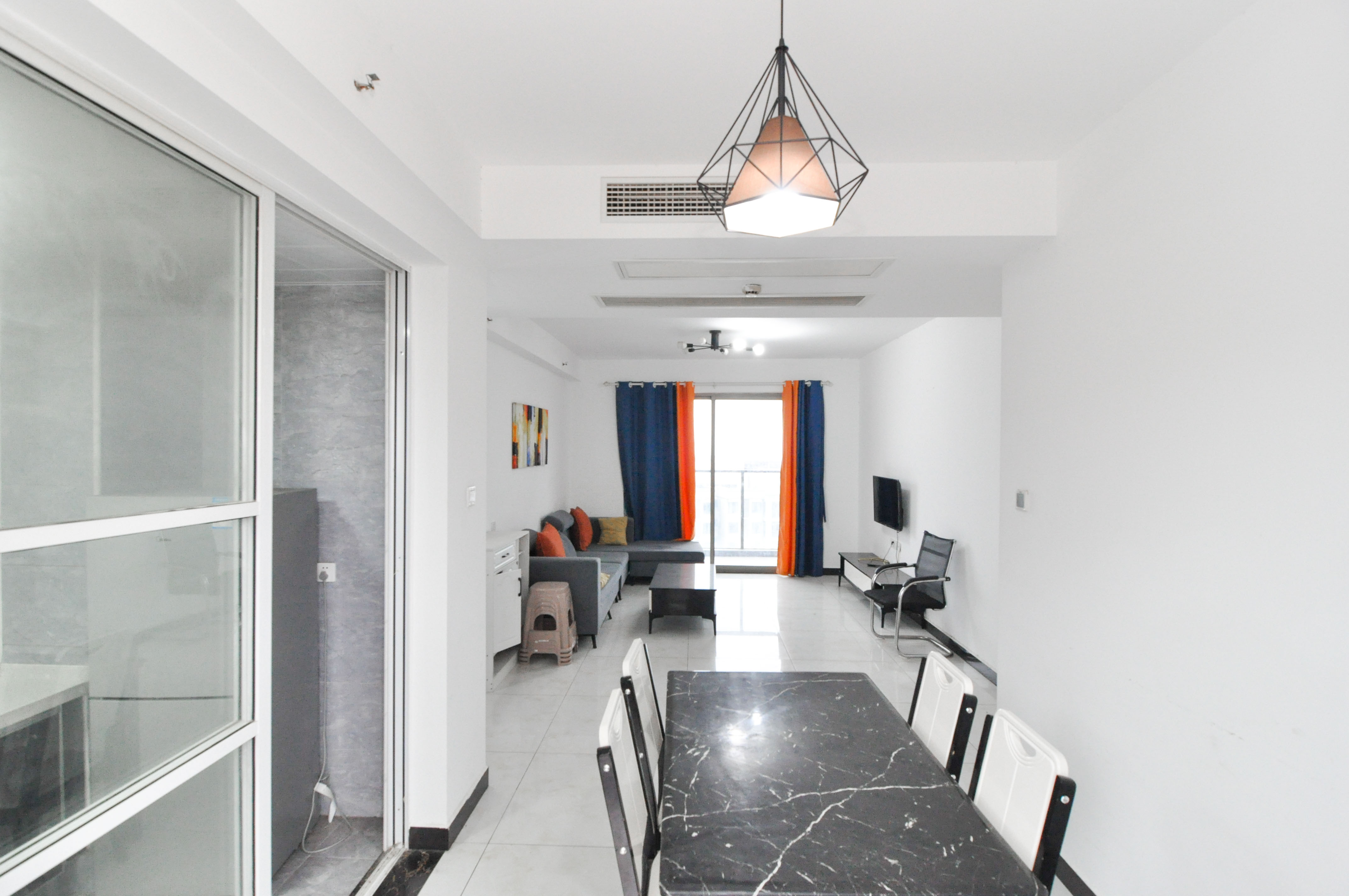 梅溪湖金茂湾  4室2厅2卫    170.0万 梅溪湖金茂湾  4室2厅2卫    170.0万卧室