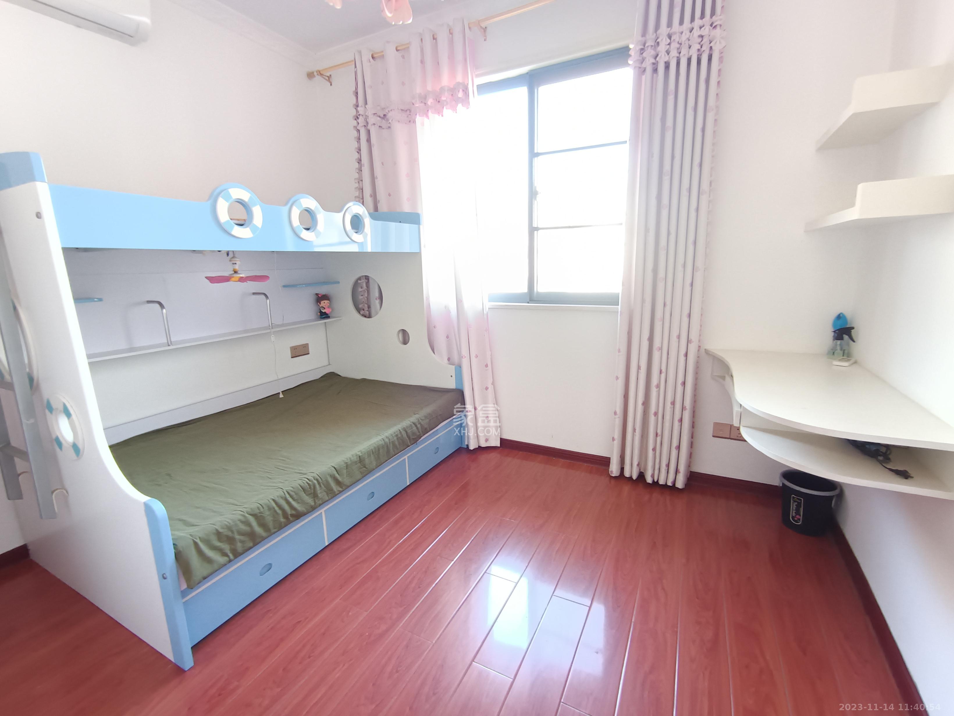 澳海月亮湾  4室2厅2卫   1800.00元/月室内图