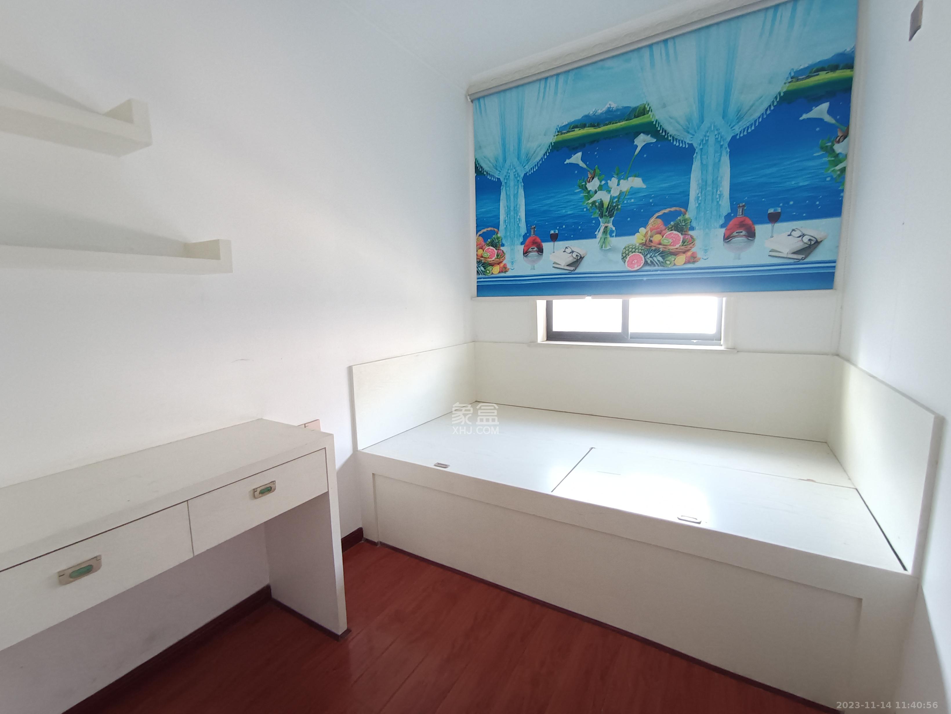 澳海月亮湾  4室2厅2卫   1800.00元/月室内图