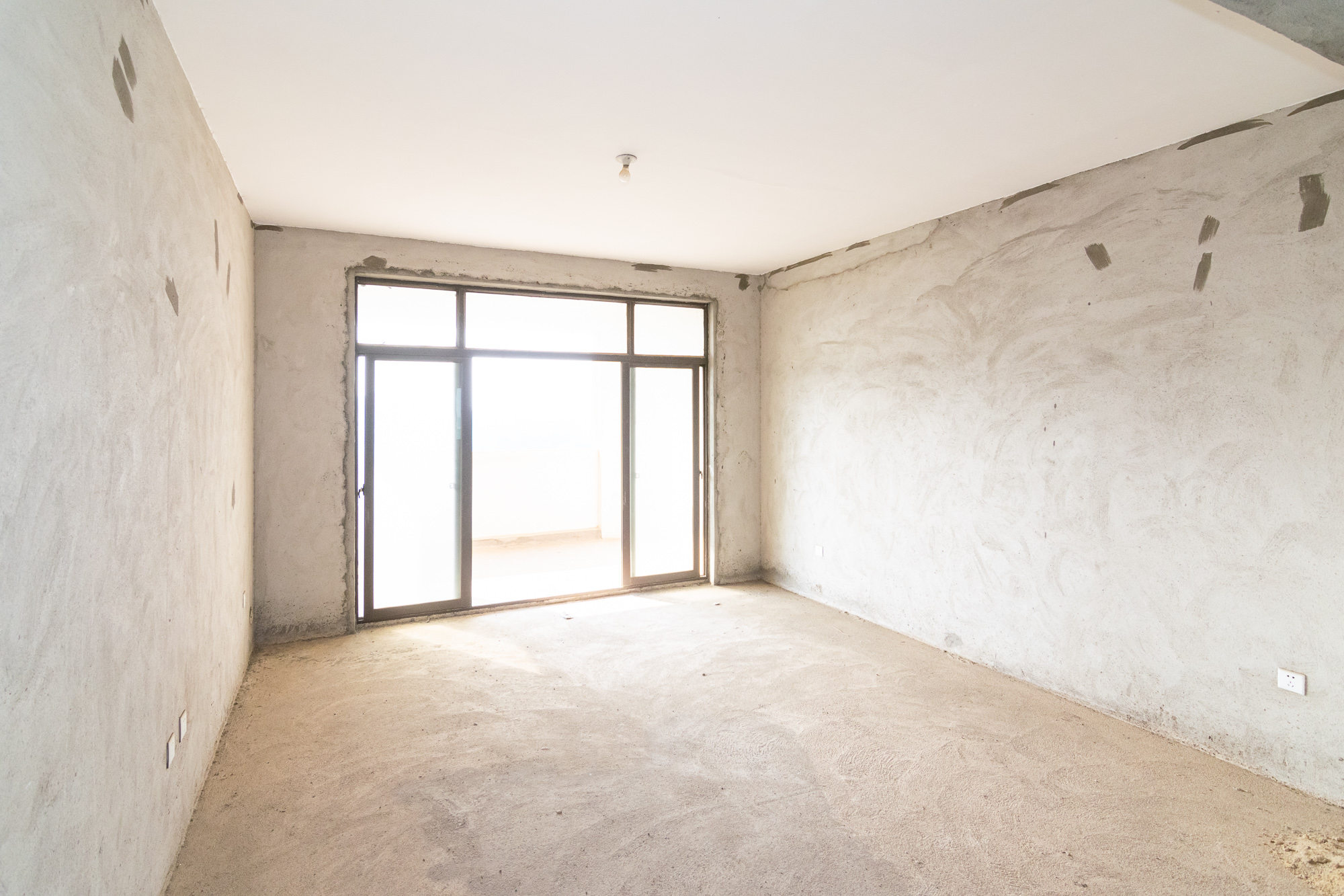 高域自然城 3室2厅2卫 65.0万 高域自然城 3室2厅2卫 65.0万客厅