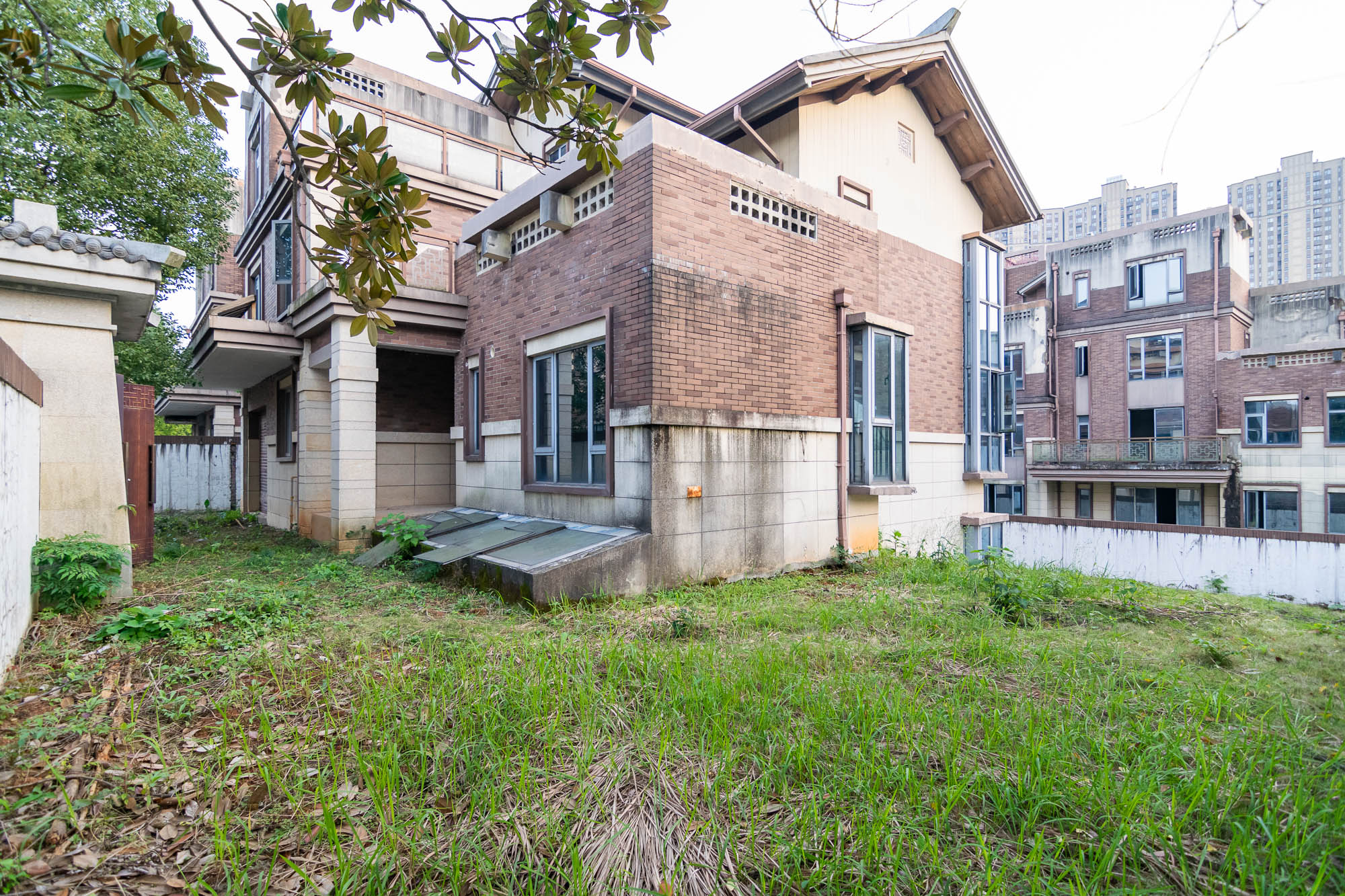 大汉汉园  5室3厅5卫    780.0万 大汉汉园  5室3厅5卫    780.0万其他