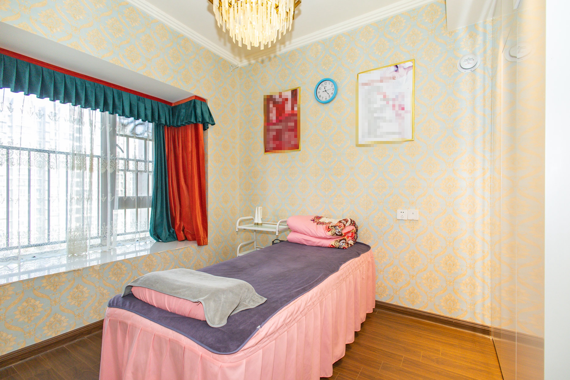 碧桂园中央花园 4室2厅2卫 125.0万 碧桂园中央花园 4室2厅2卫 125.0万卧室